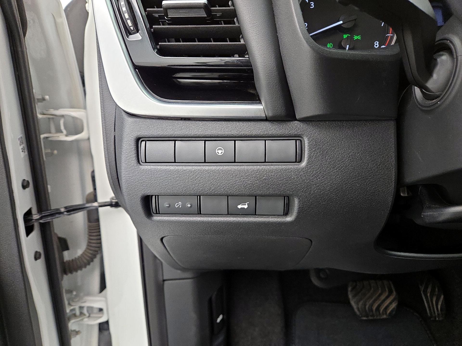 Thumbnail: 2022 Nissan Rogue - 13