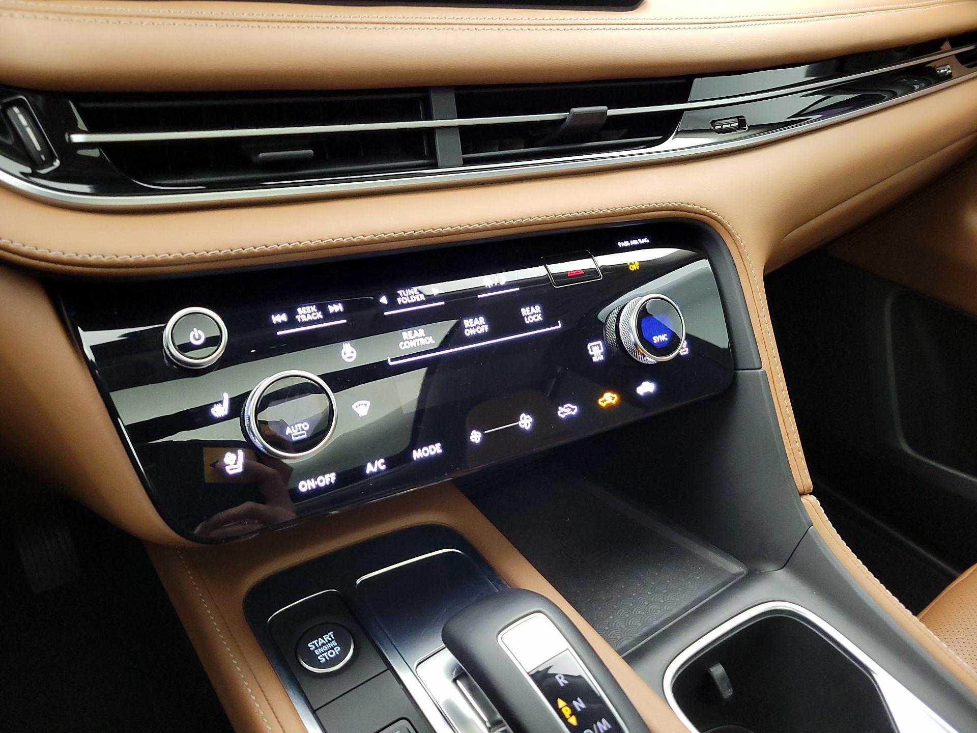 Thumbnail: 2022 INFINITI QX60 - 17