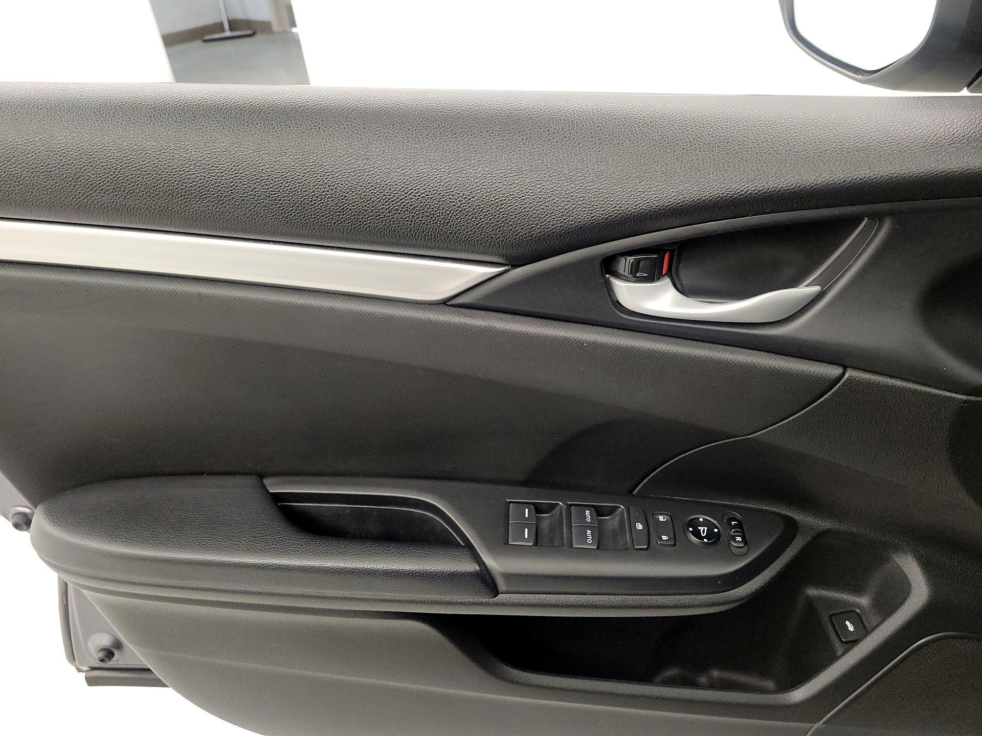 Thumbnail: 2020 Honda Civic - 12