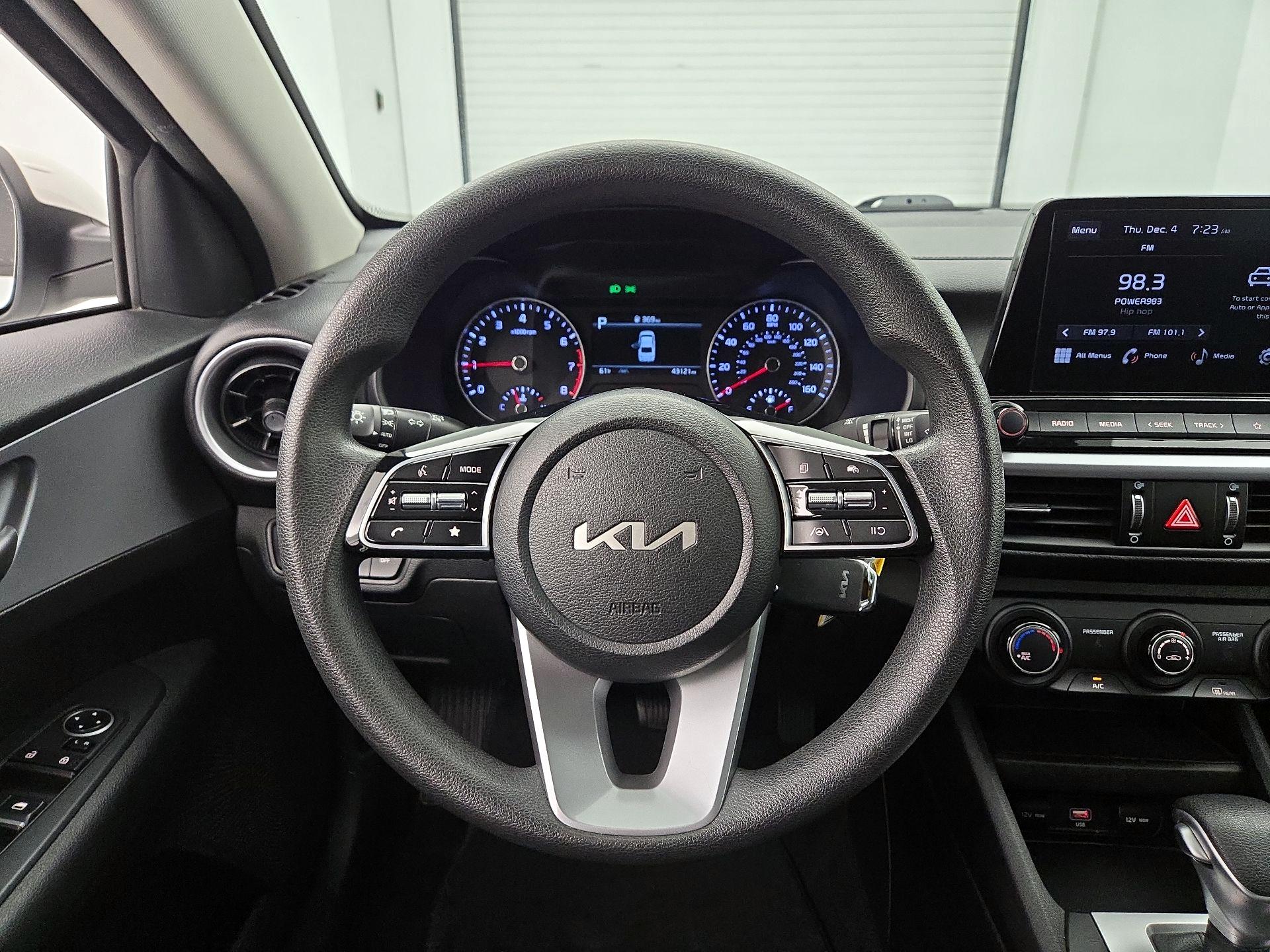 Thumbnail: 2023 Kia Forte - 10