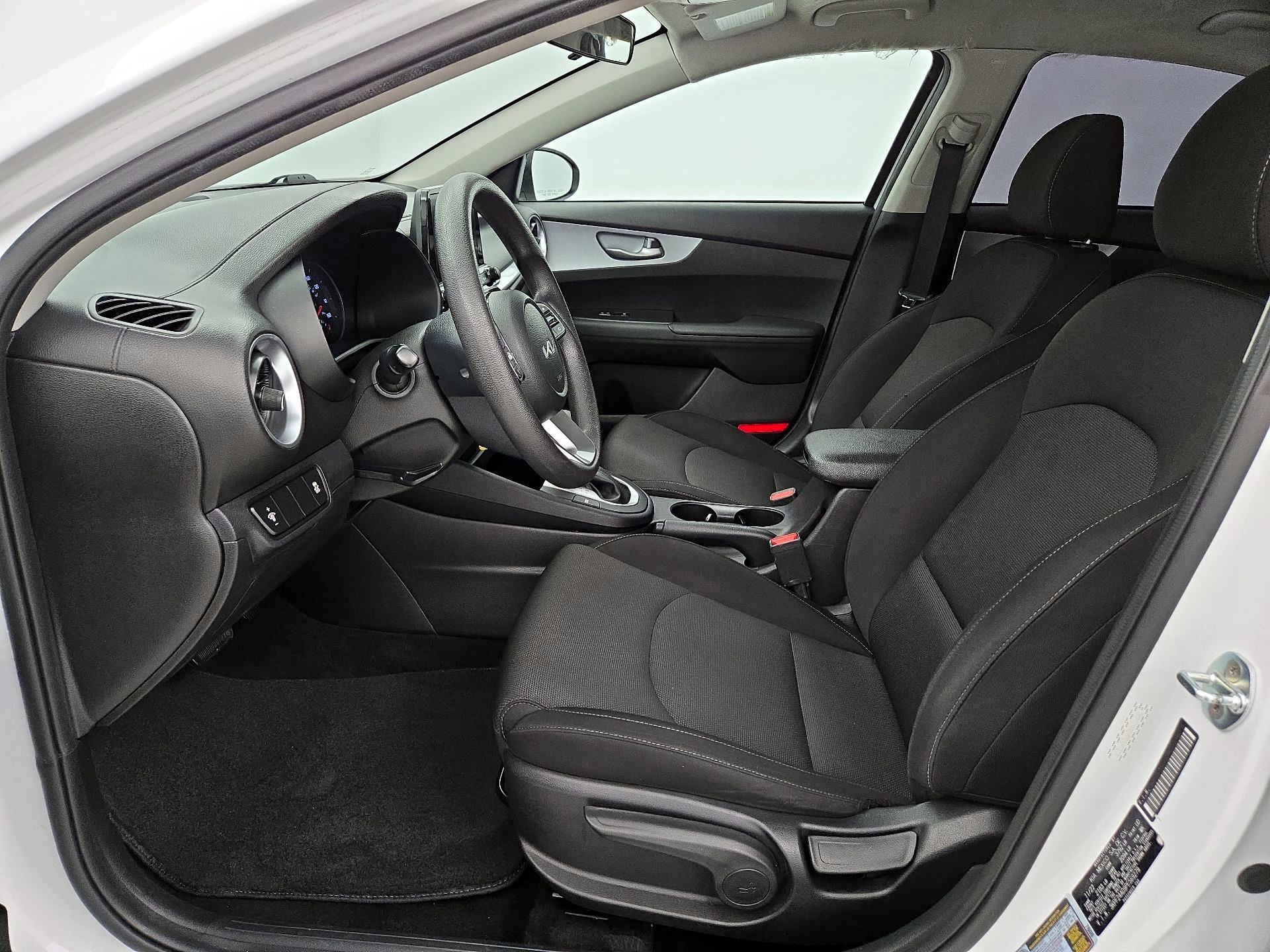 Thumbnail: 2023 Kia Forte - 11