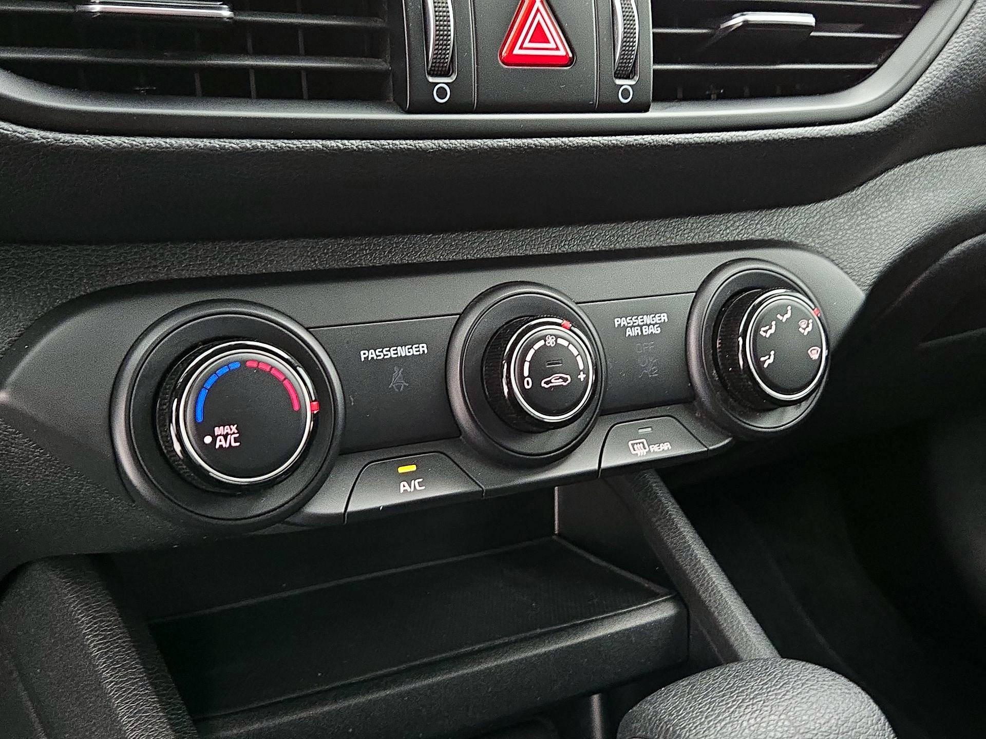 Thumbnail: 2023 Kia Forte - 16