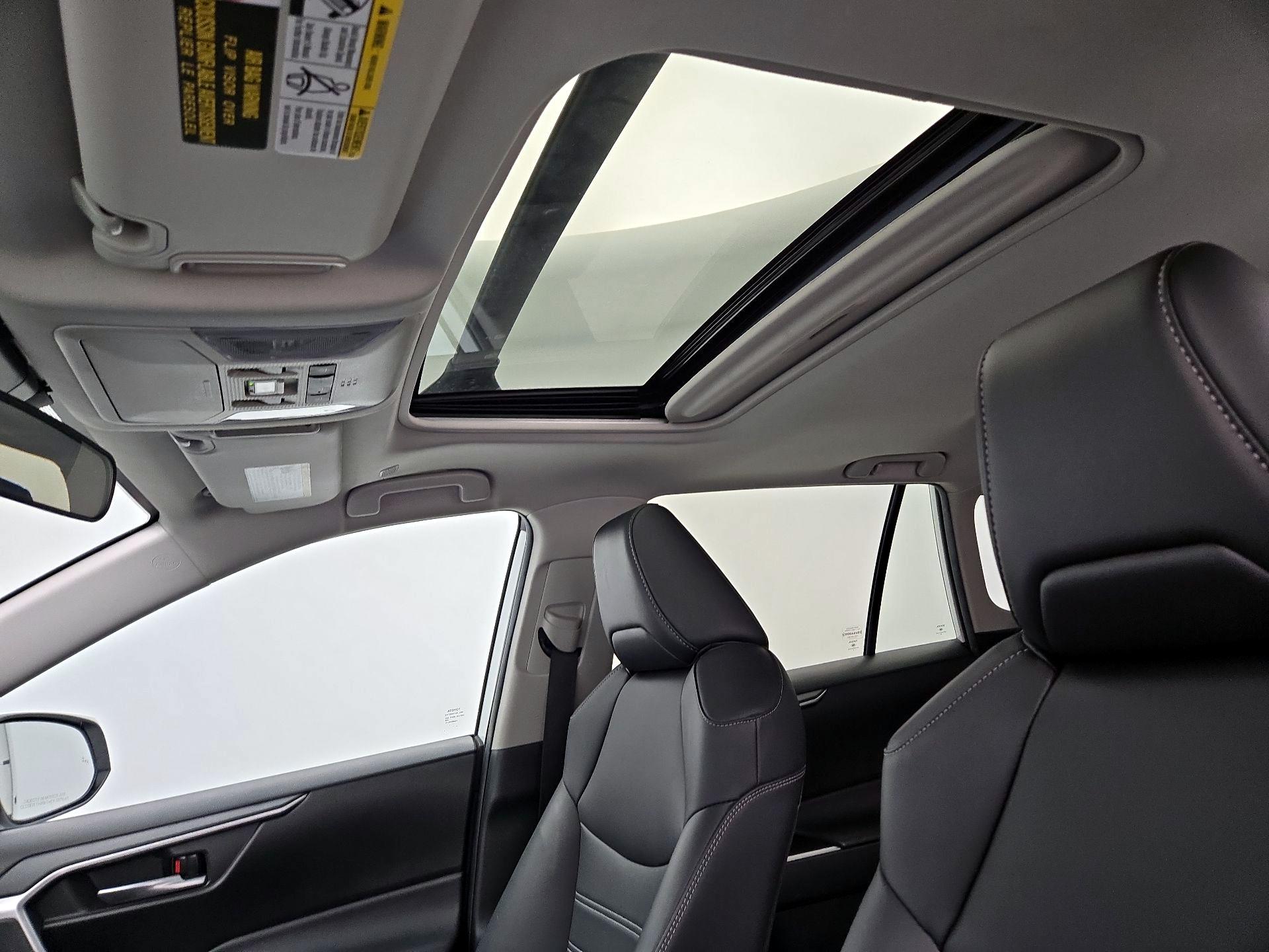 Thumbnail: 2024 Toyota RAV4 - 19