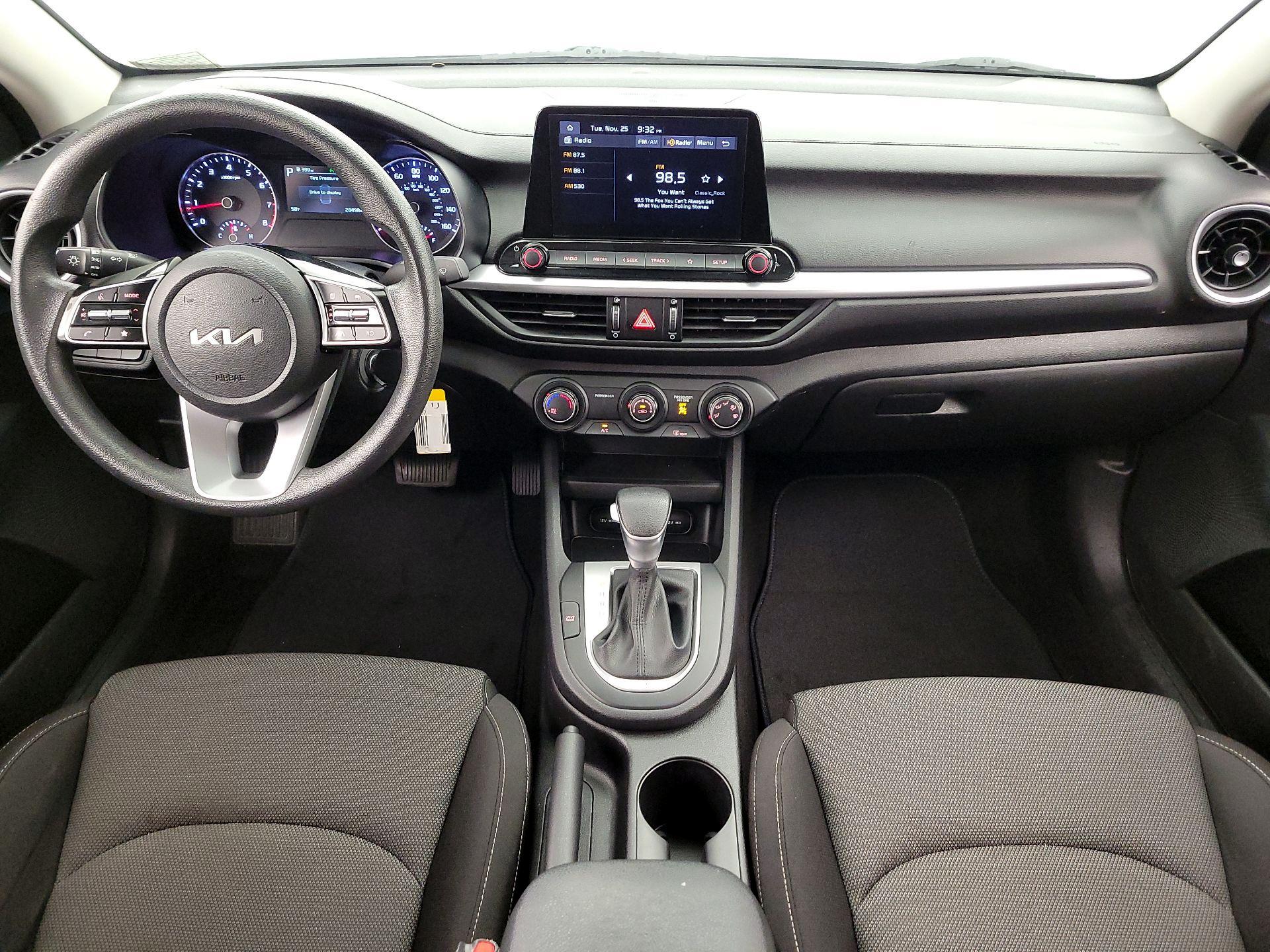 Thumbnail: 2023 Kia Forte - 9