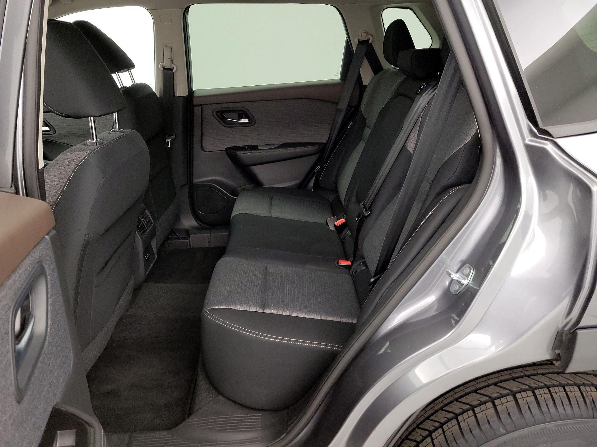 Thumbnail: 2022 Nissan Rogue - 19