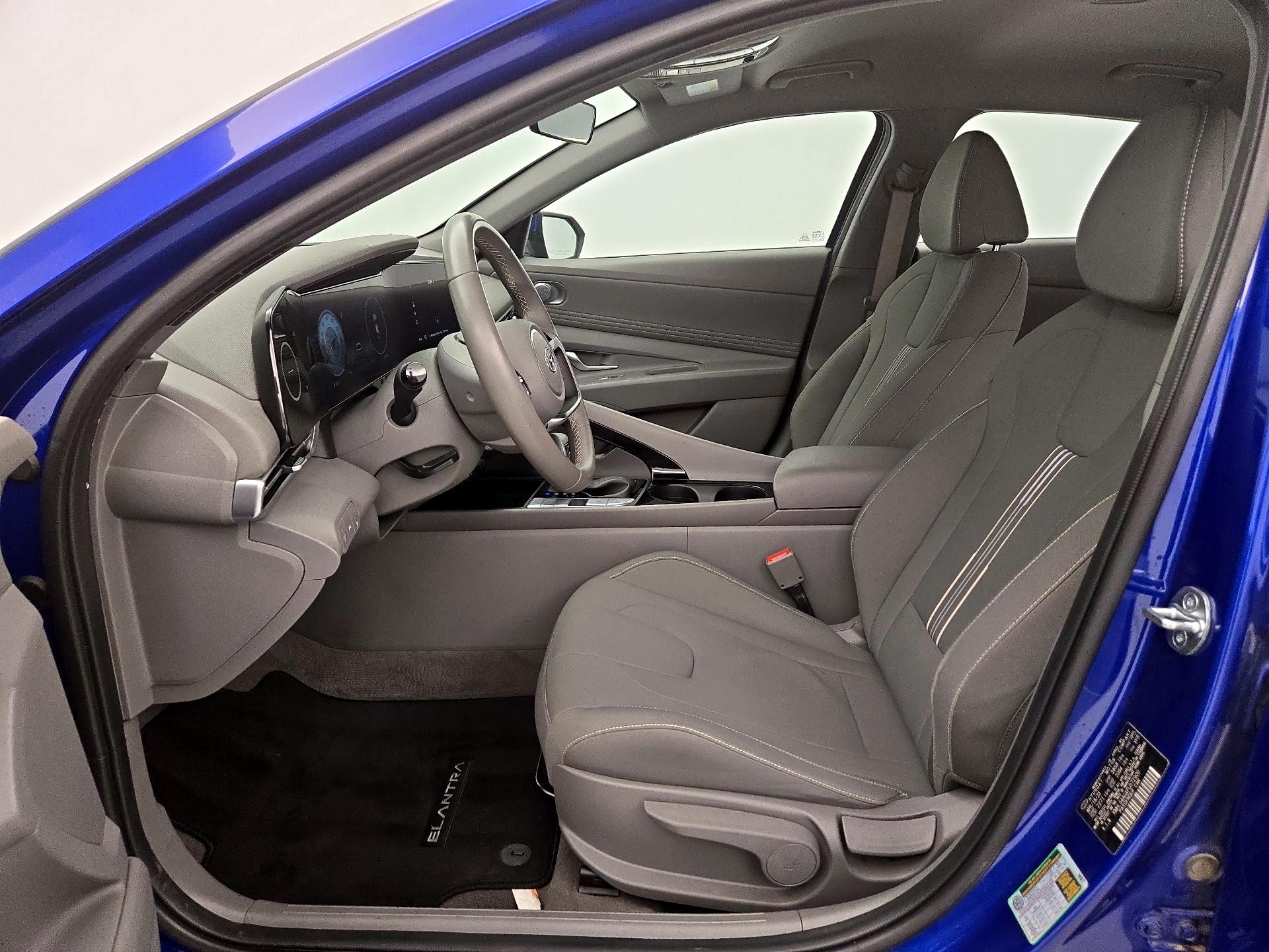 Thumbnail: 2023 Hyundai Elantra - 11