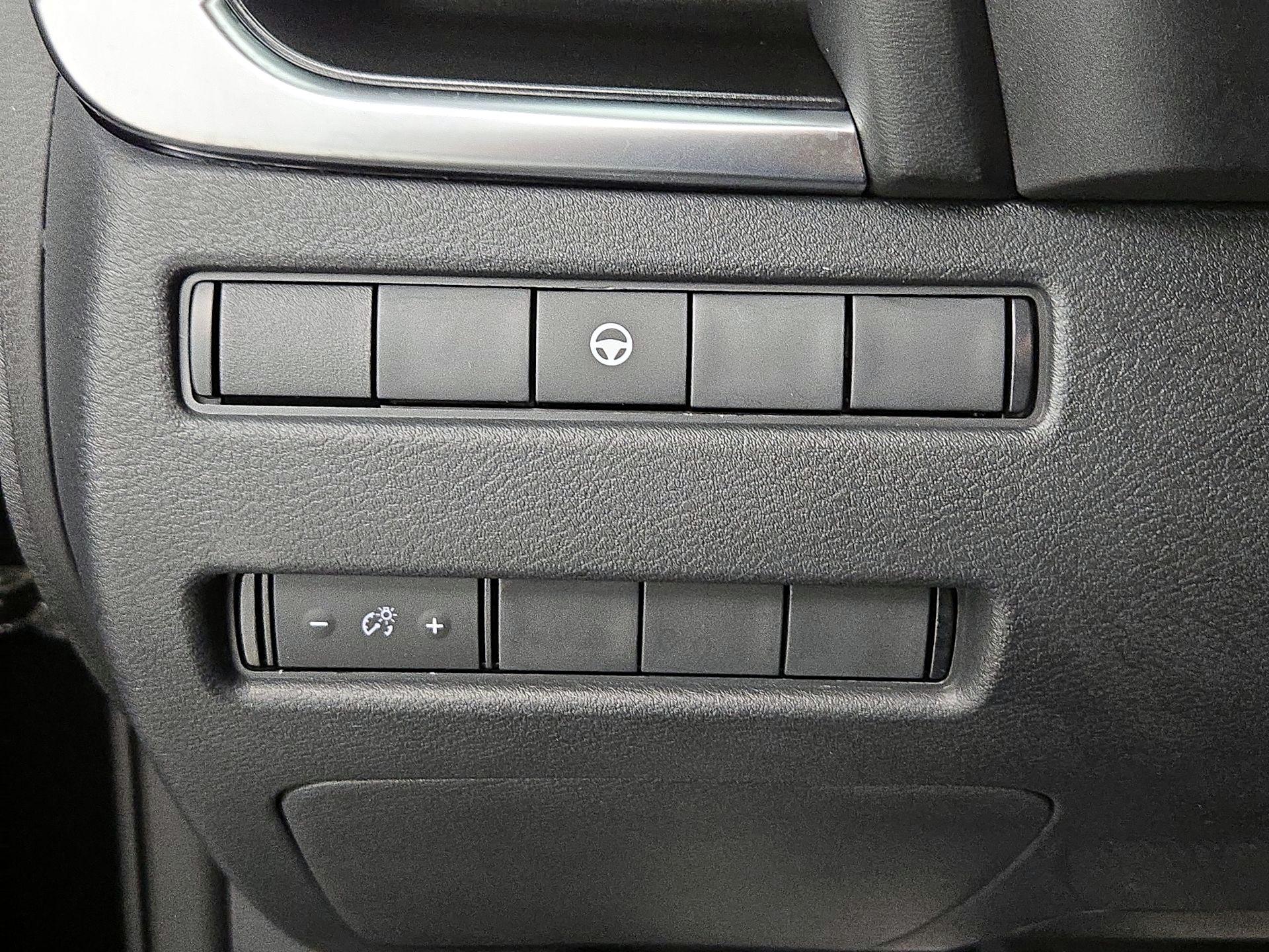 Thumbnail: 2023 Nissan Rogue - 13