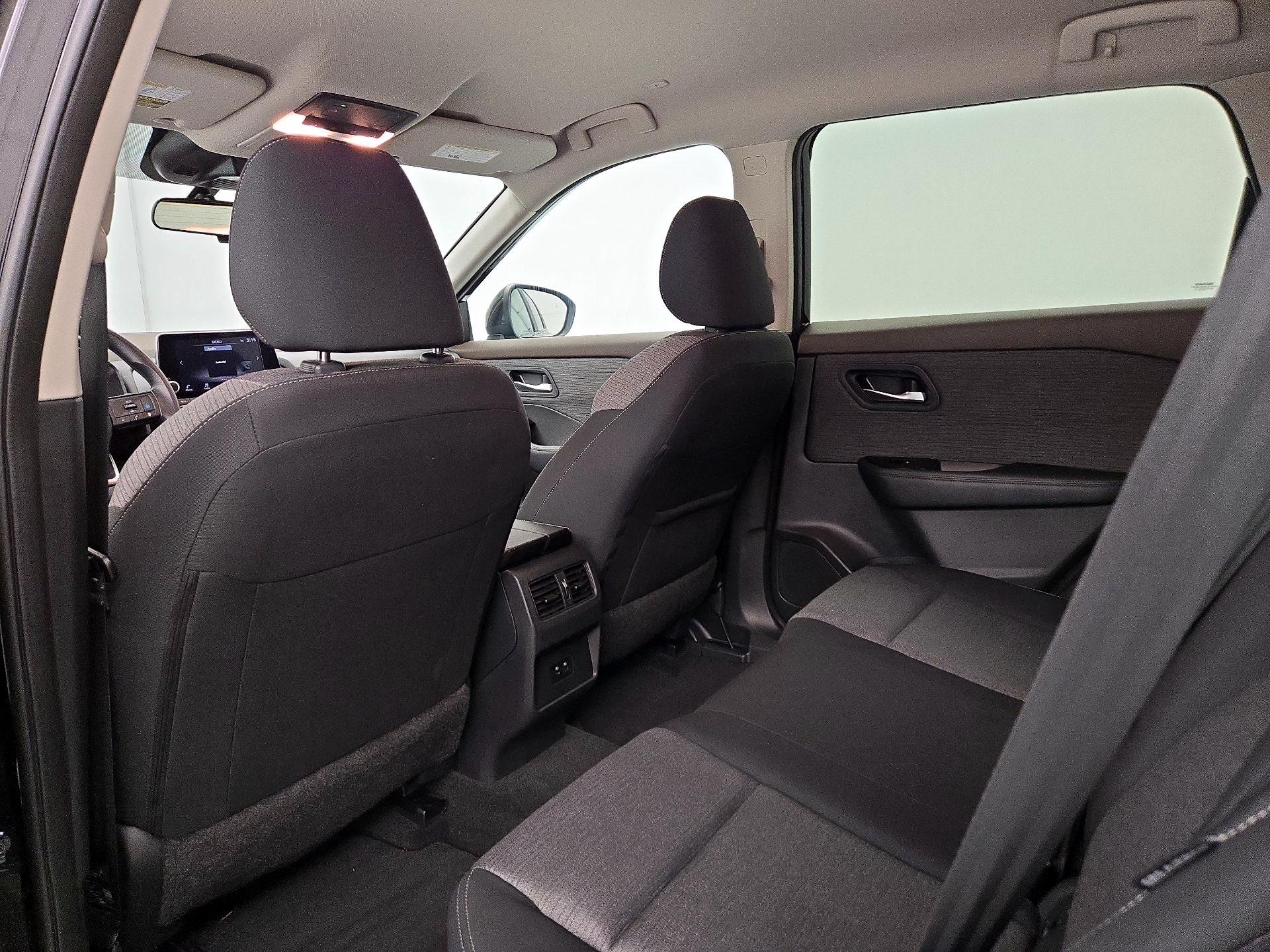 Thumbnail: 2023 Nissan Rogue - 19