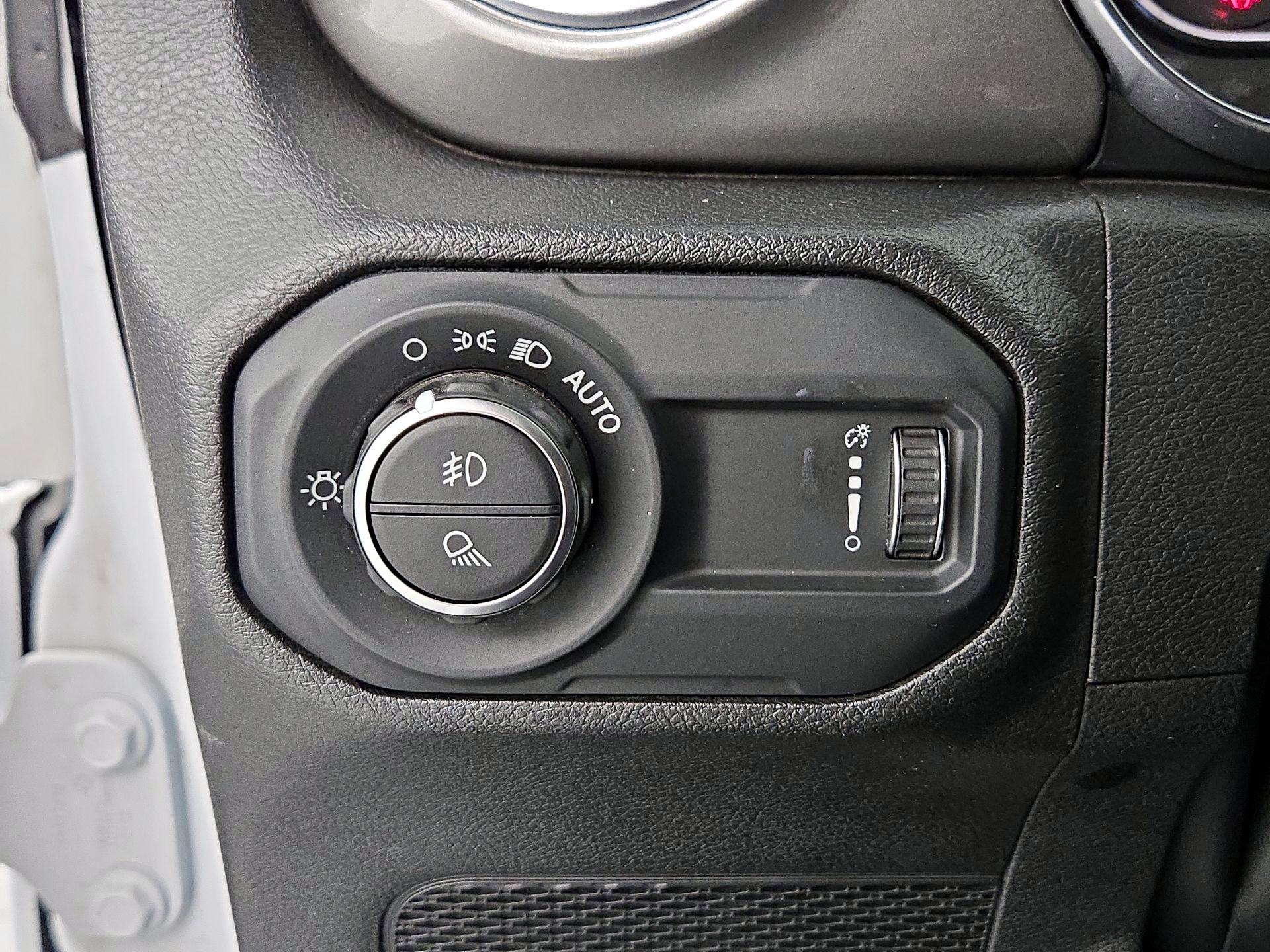 Thumbnail: 2023 Jeep Gladiator - 13