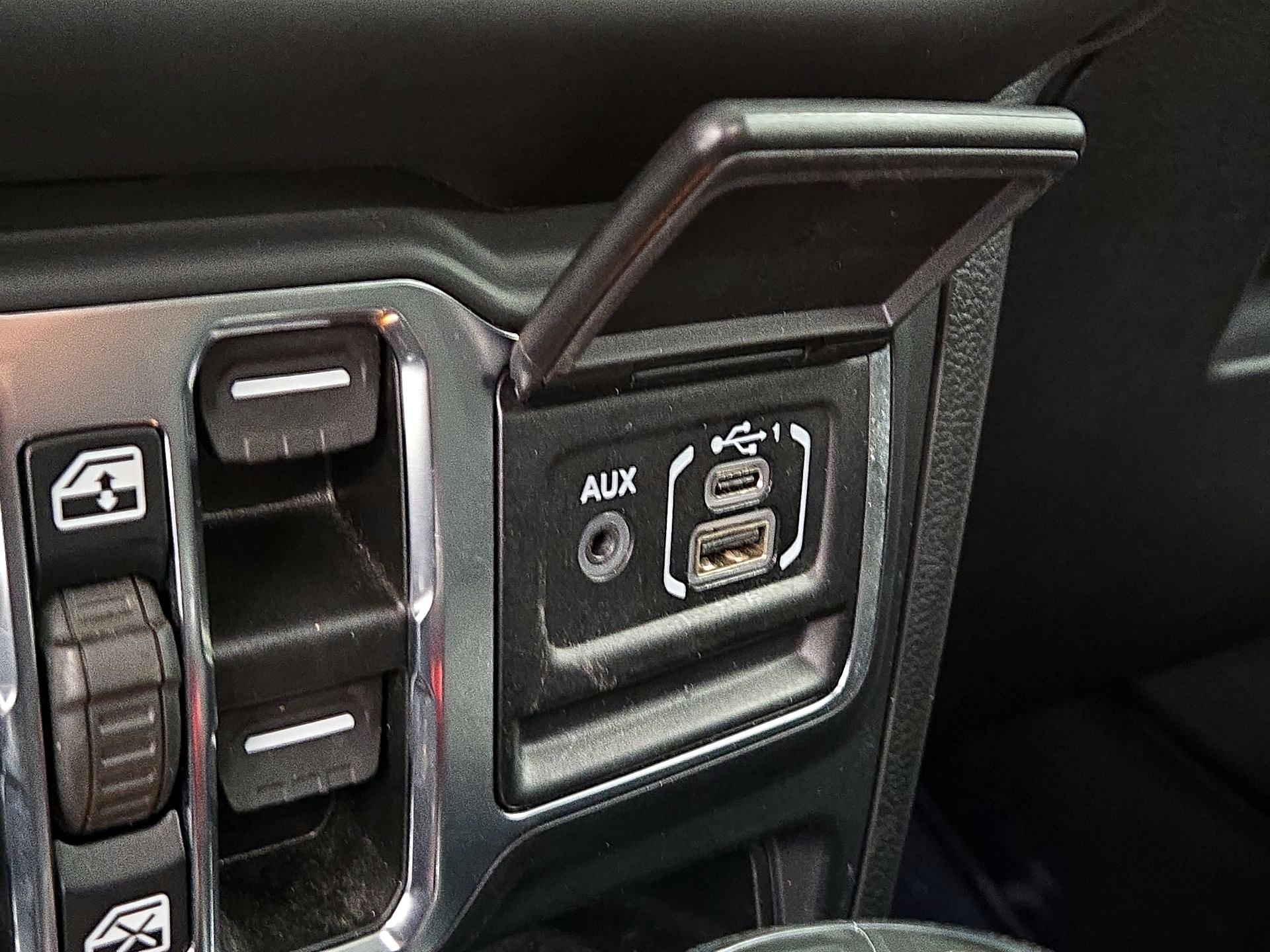 Thumbnail: 2023 Jeep Gladiator - 19