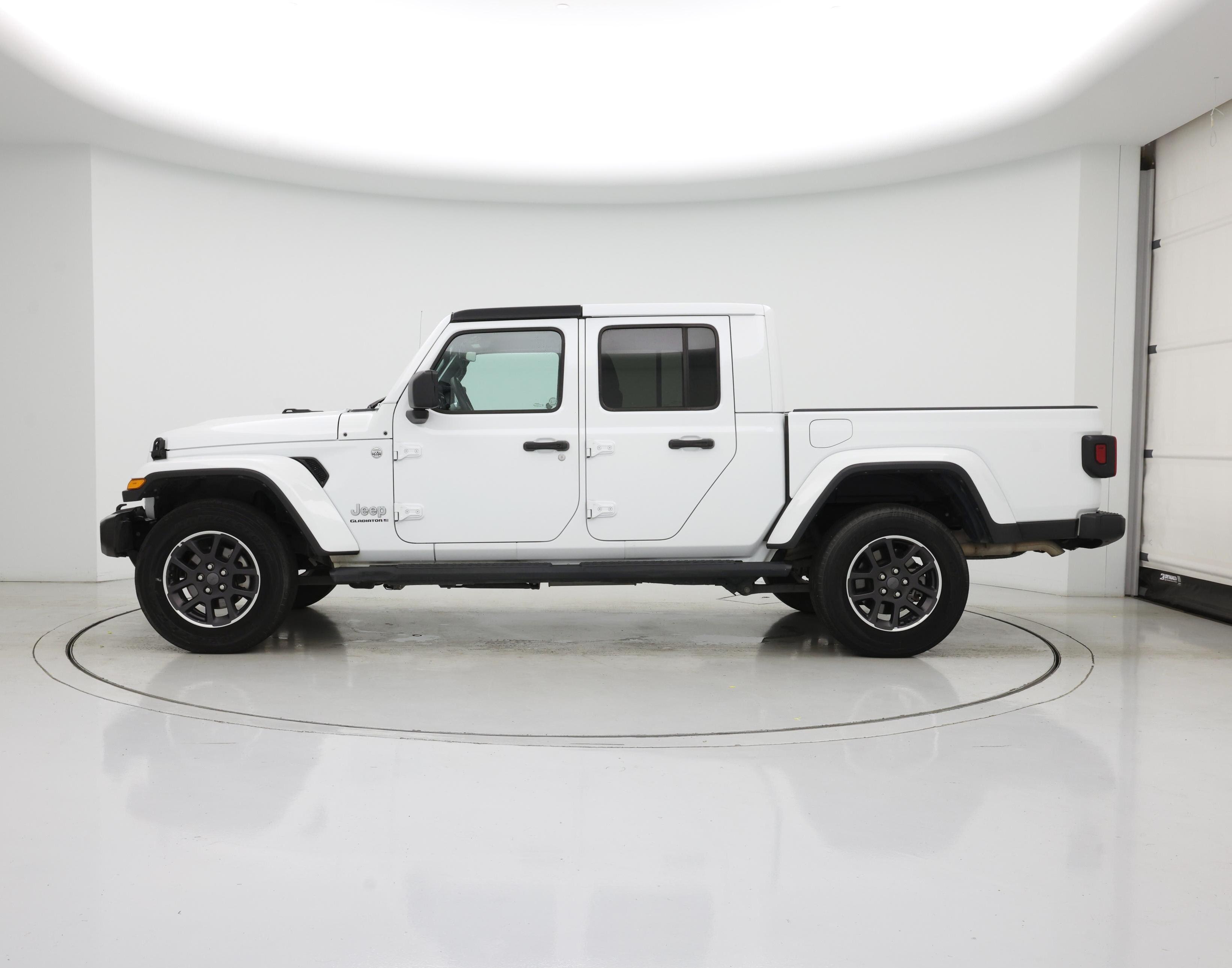 Thumbnail: 2023 Jeep Gladiator - 3