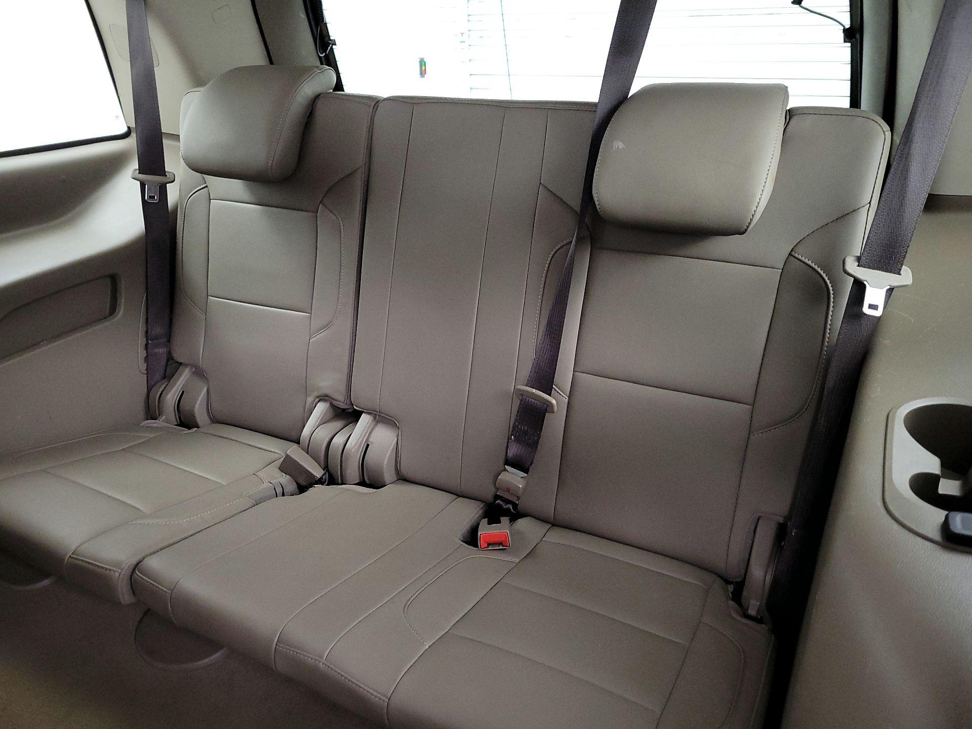 Thumbnail: 2020 Chevrolet Tahoe - 20