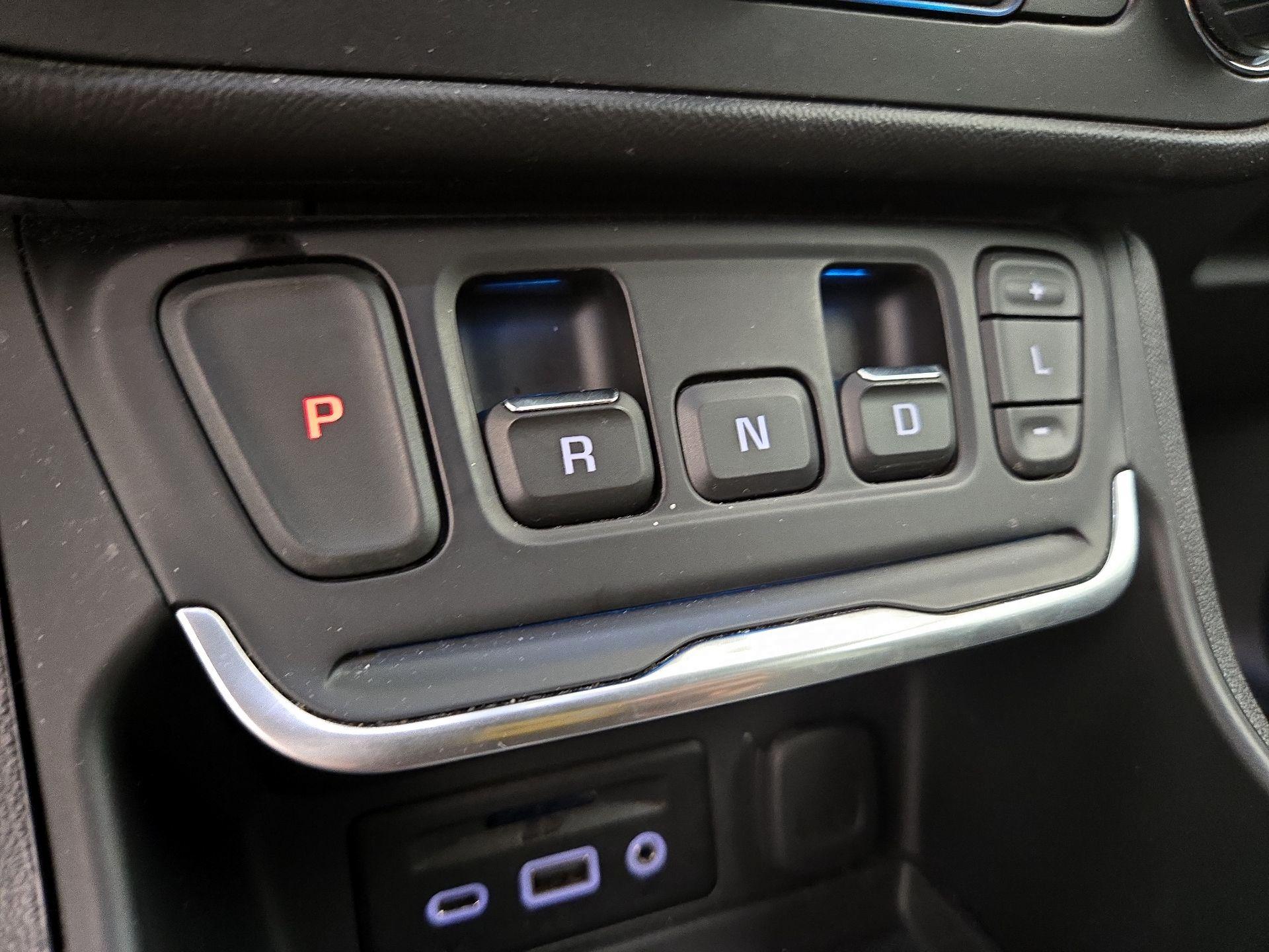 Thumbnail: 2020 GMC Terrain - 17