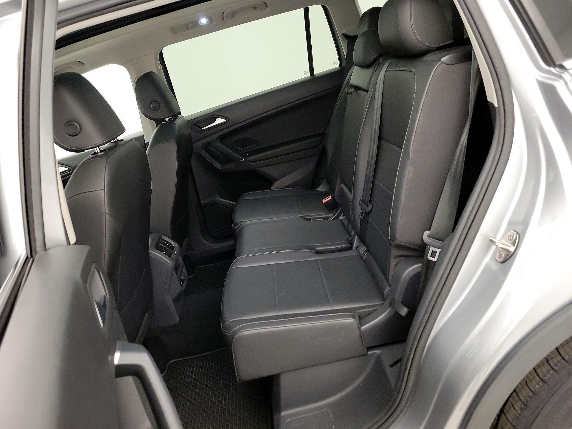 Thumbnail: 2020 Volkswagen Tiguan - 20