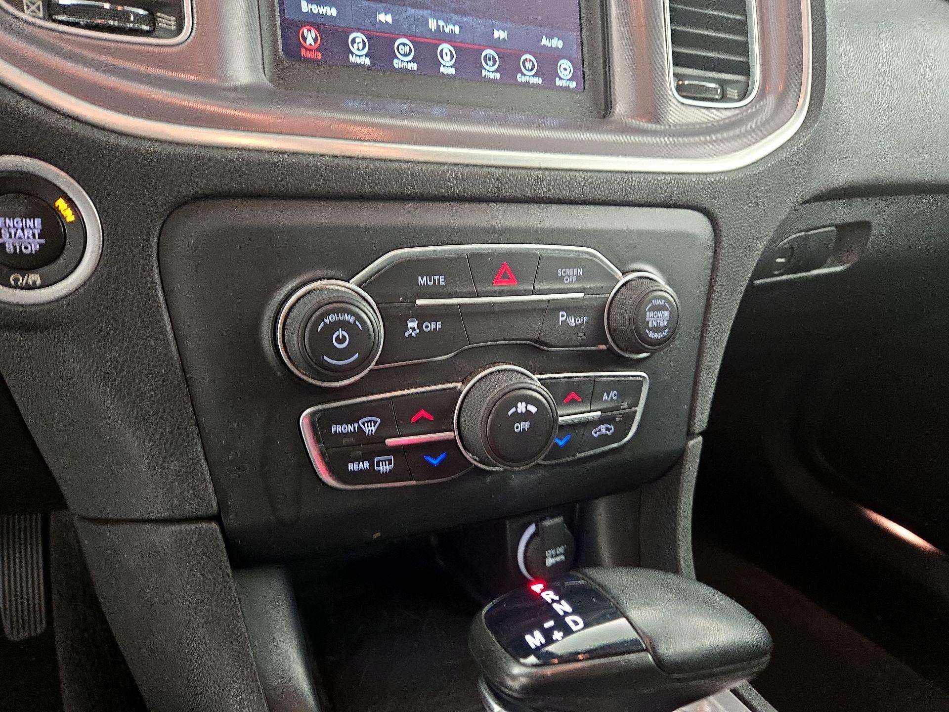 Thumbnail: 2022 Dodge Charger - 16