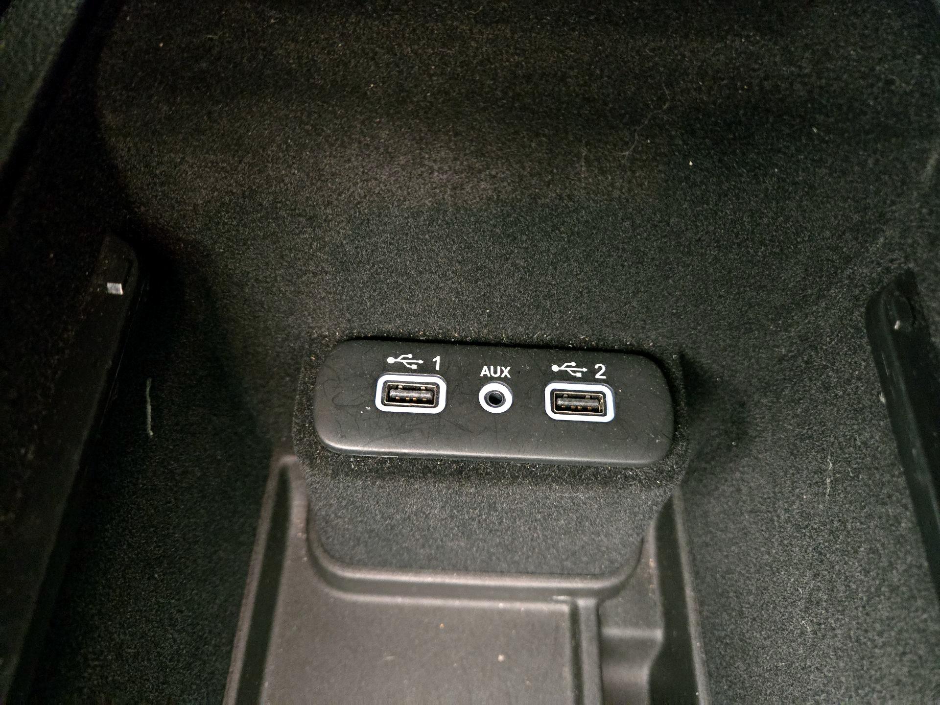 Thumbnail: 2022 Dodge Charger - 18