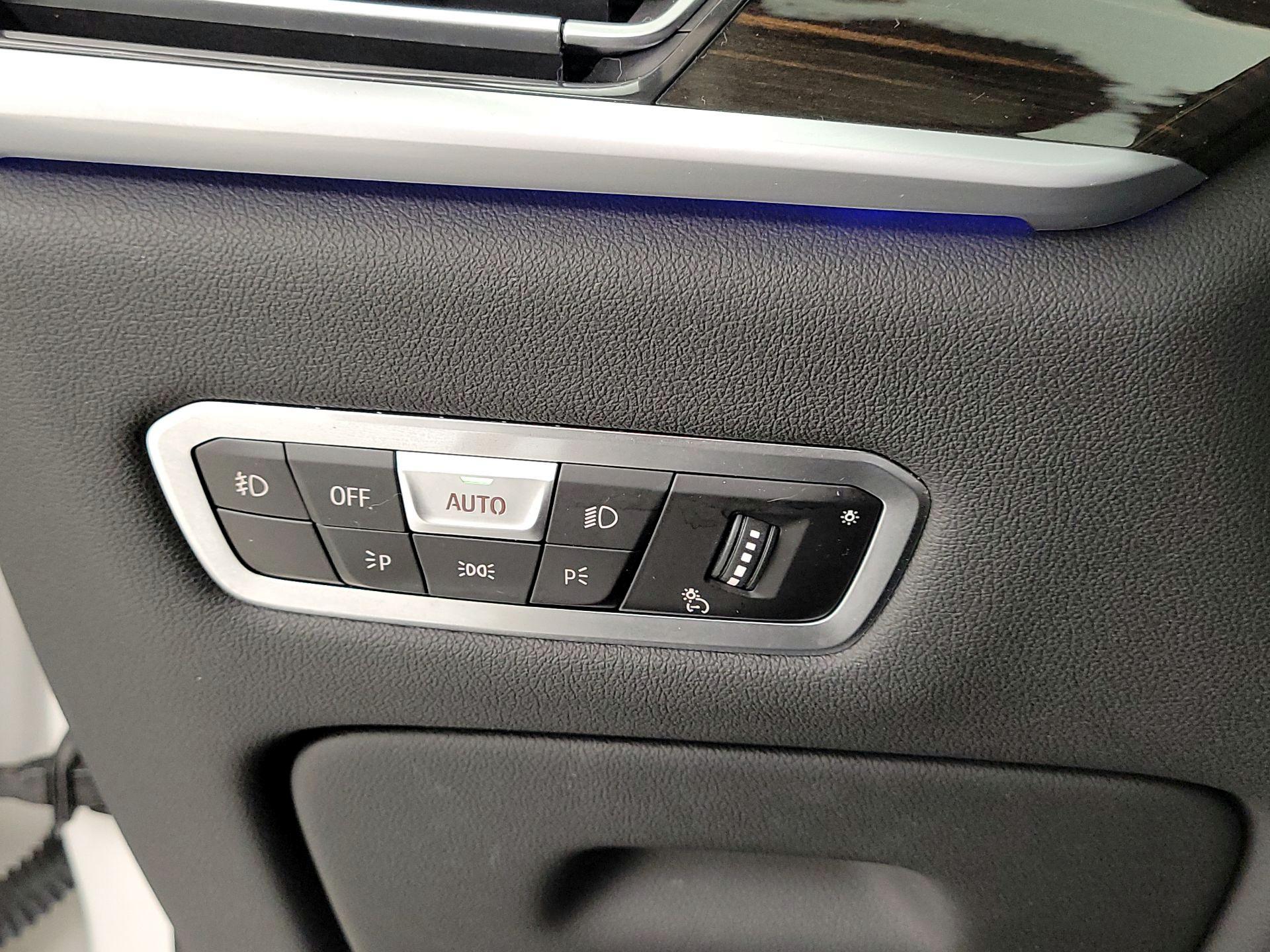 Thumbnail: 2021 BMW X7 - 13