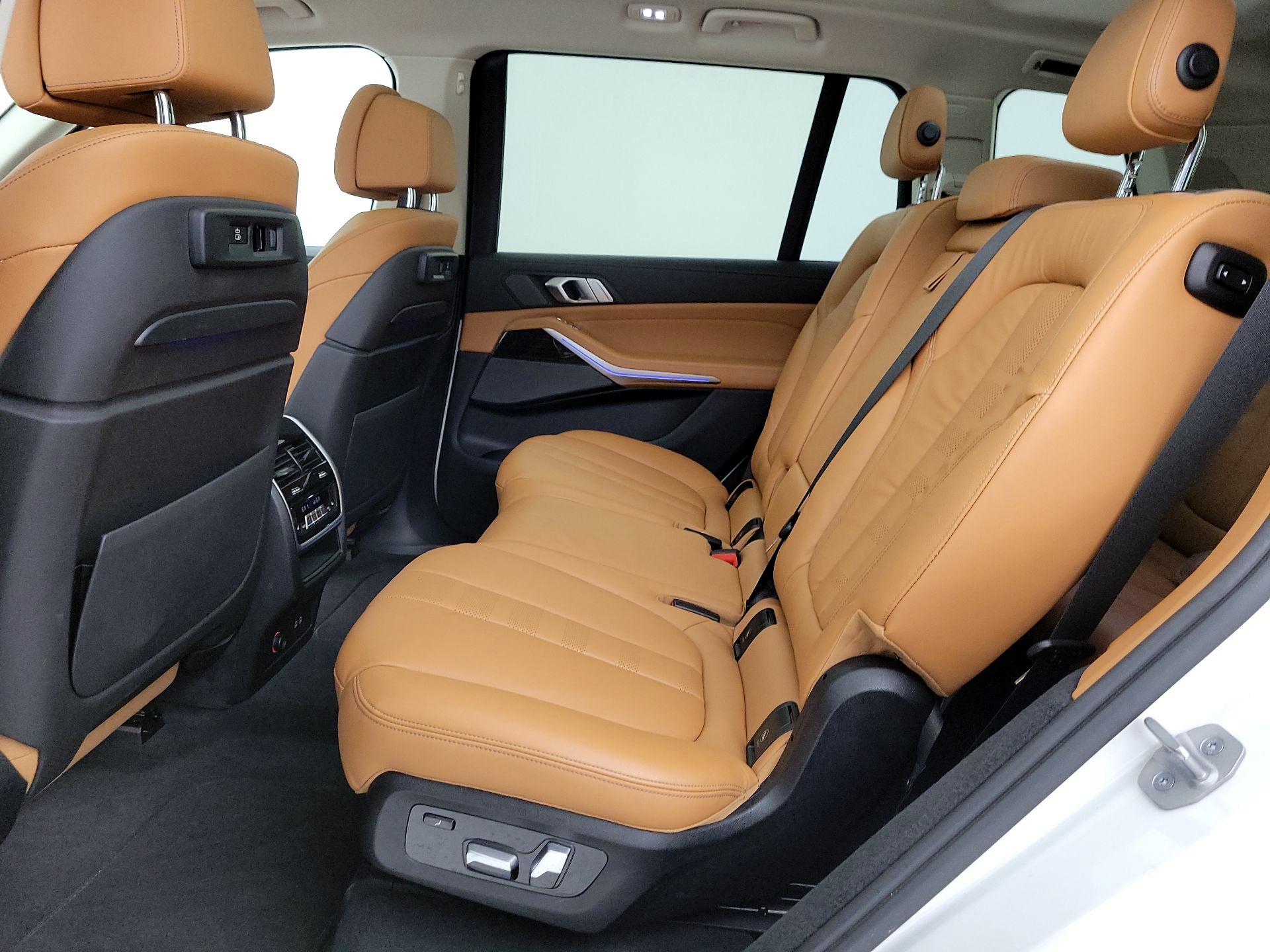 Thumbnail: 2021 BMW X7 - 20