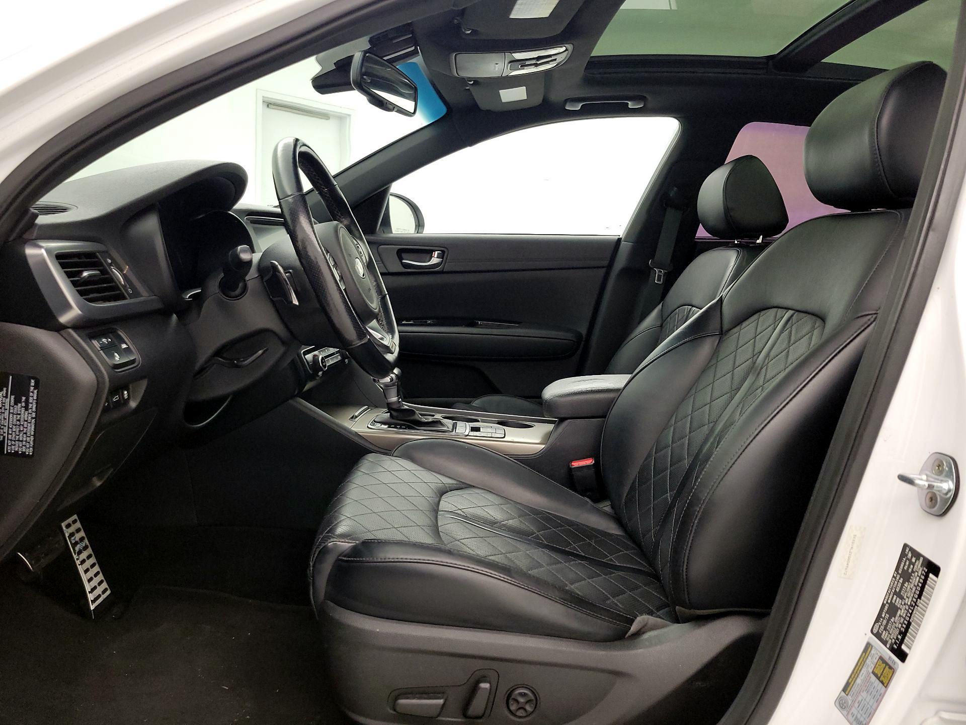 Thumbnail: 2016 Kia Optima - 11