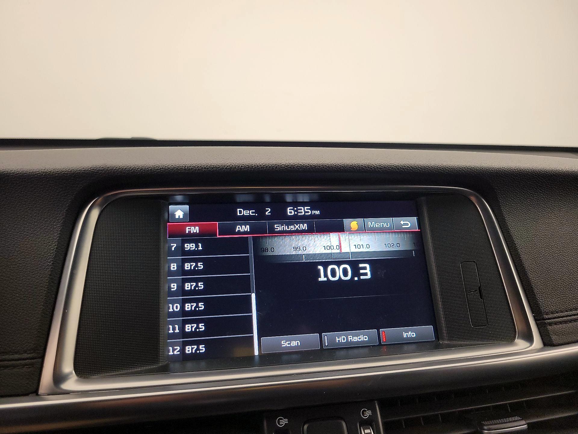 Thumbnail: 2016 Kia Optima - 16