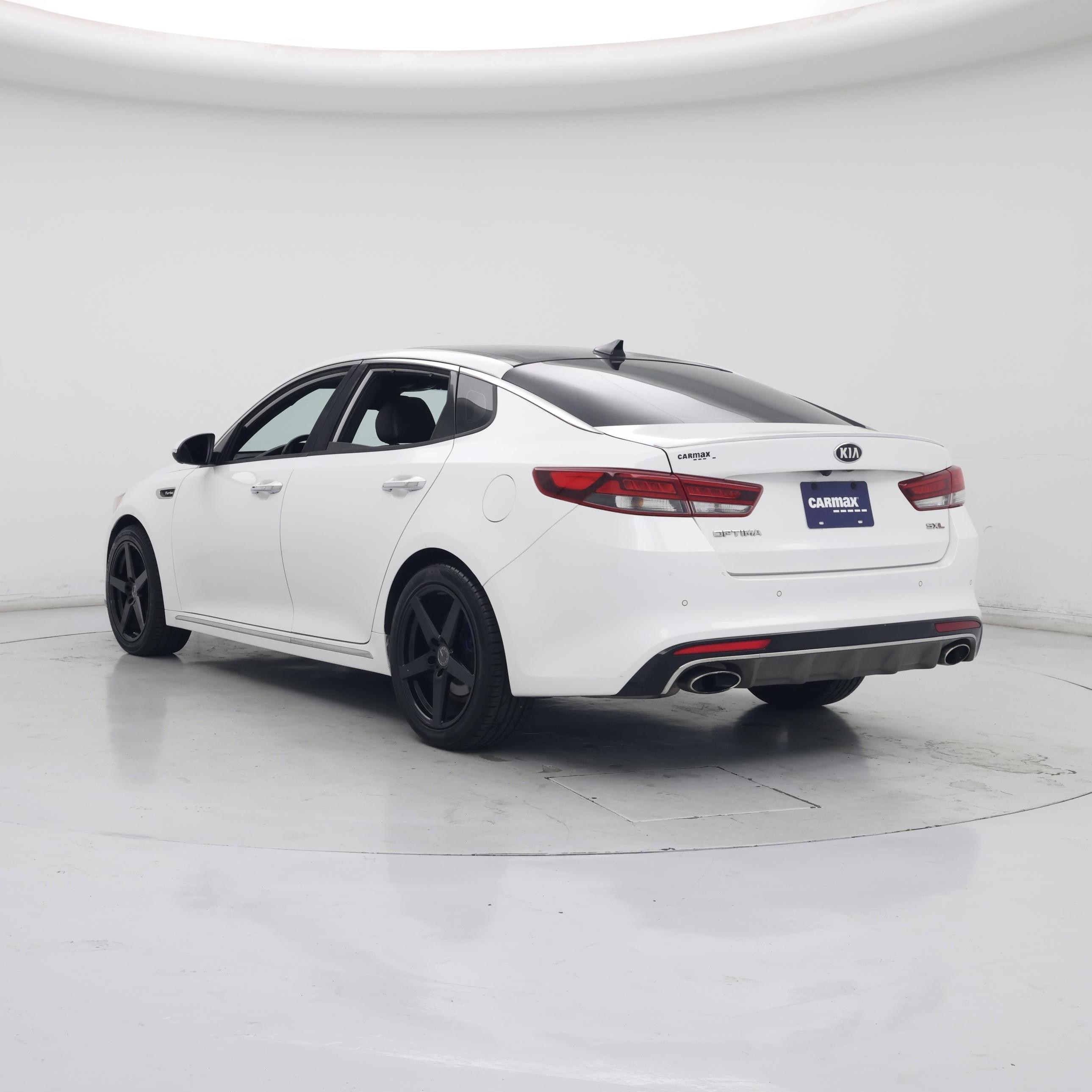 Thumbnail: 2016 Kia Optima - 2
