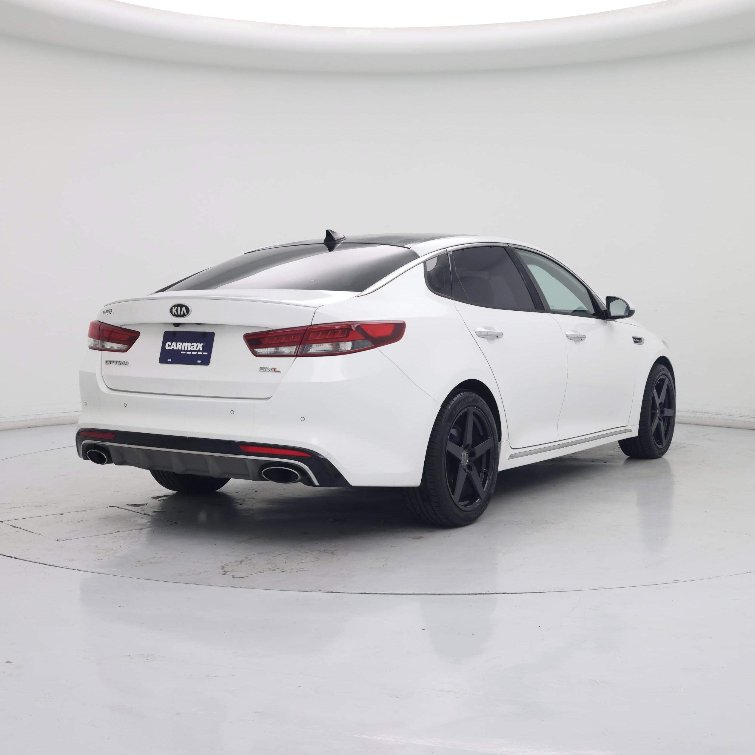 Thumbnail: 2016 Kia Optima - 8