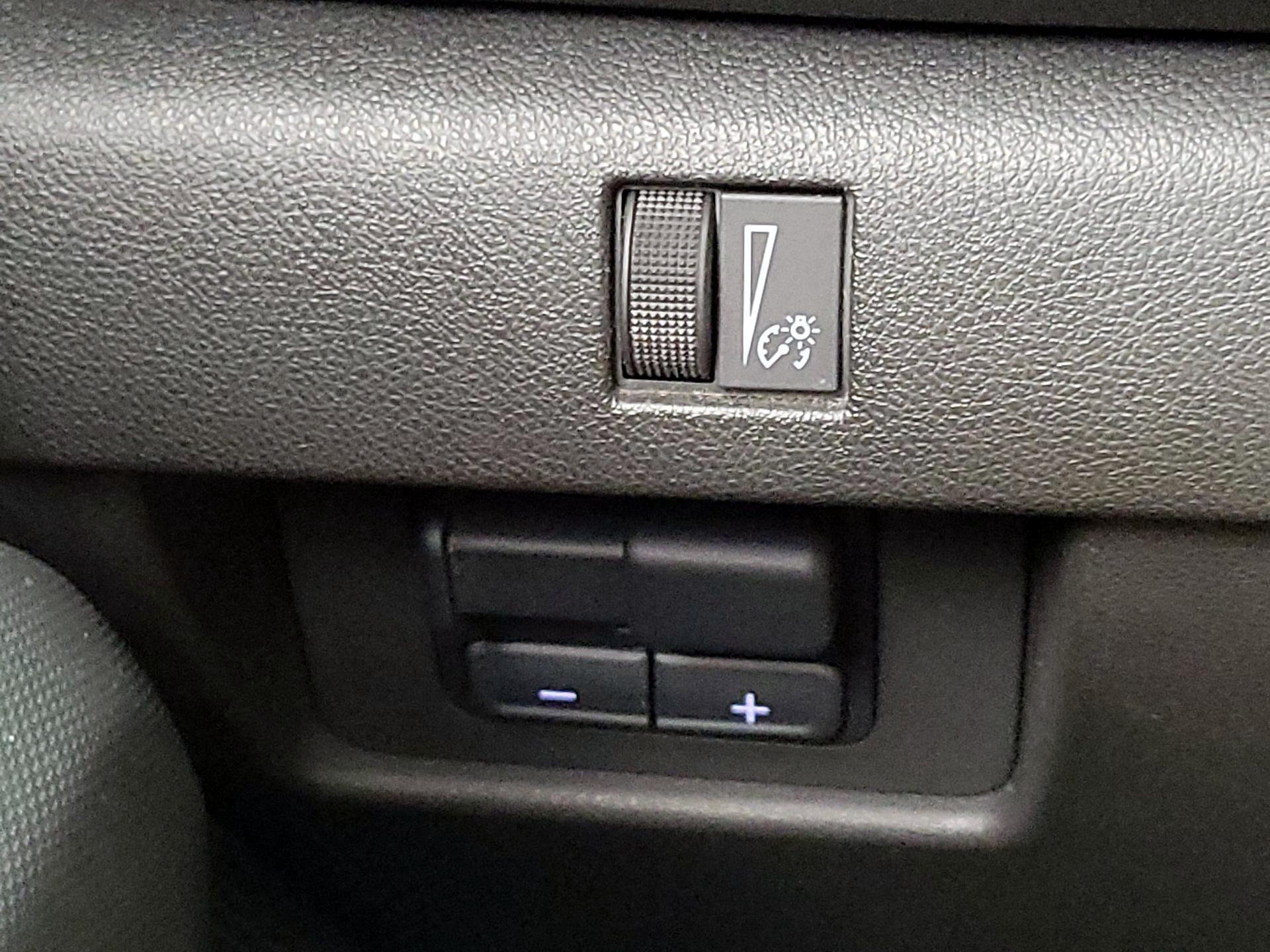 Thumbnail: 2023 Chevrolet Colorado - 13