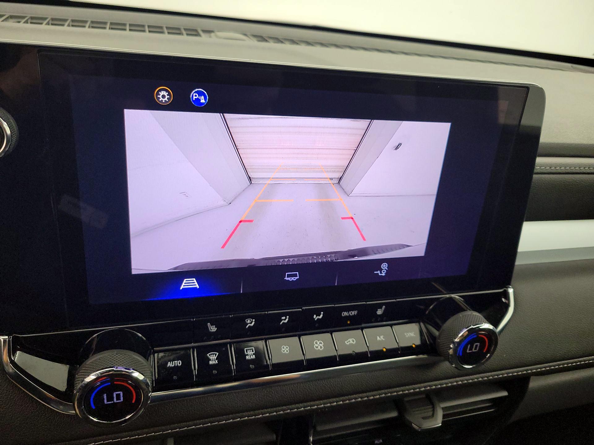 Thumbnail: 2023 Chevrolet Colorado - 15