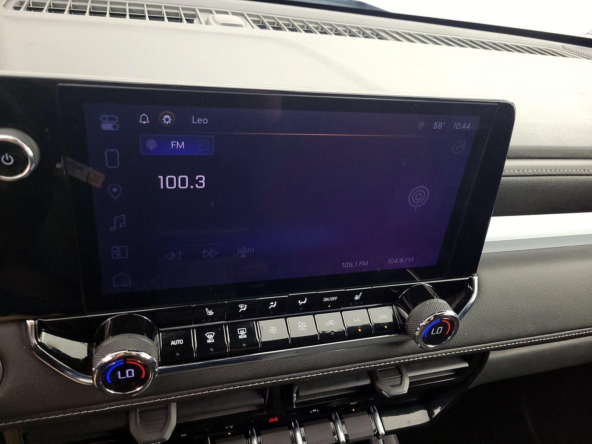 Thumbnail: 2023 Chevrolet Colorado - 16