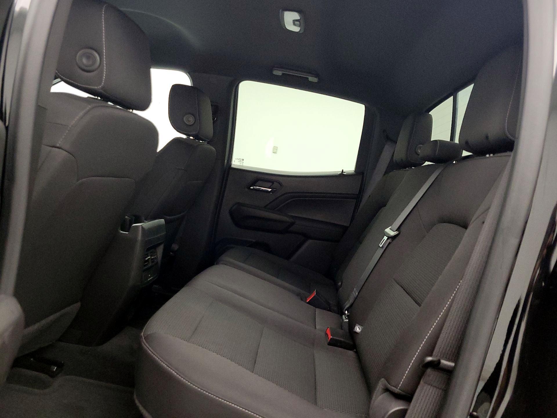 Thumbnail: 2023 Chevrolet Colorado - 20