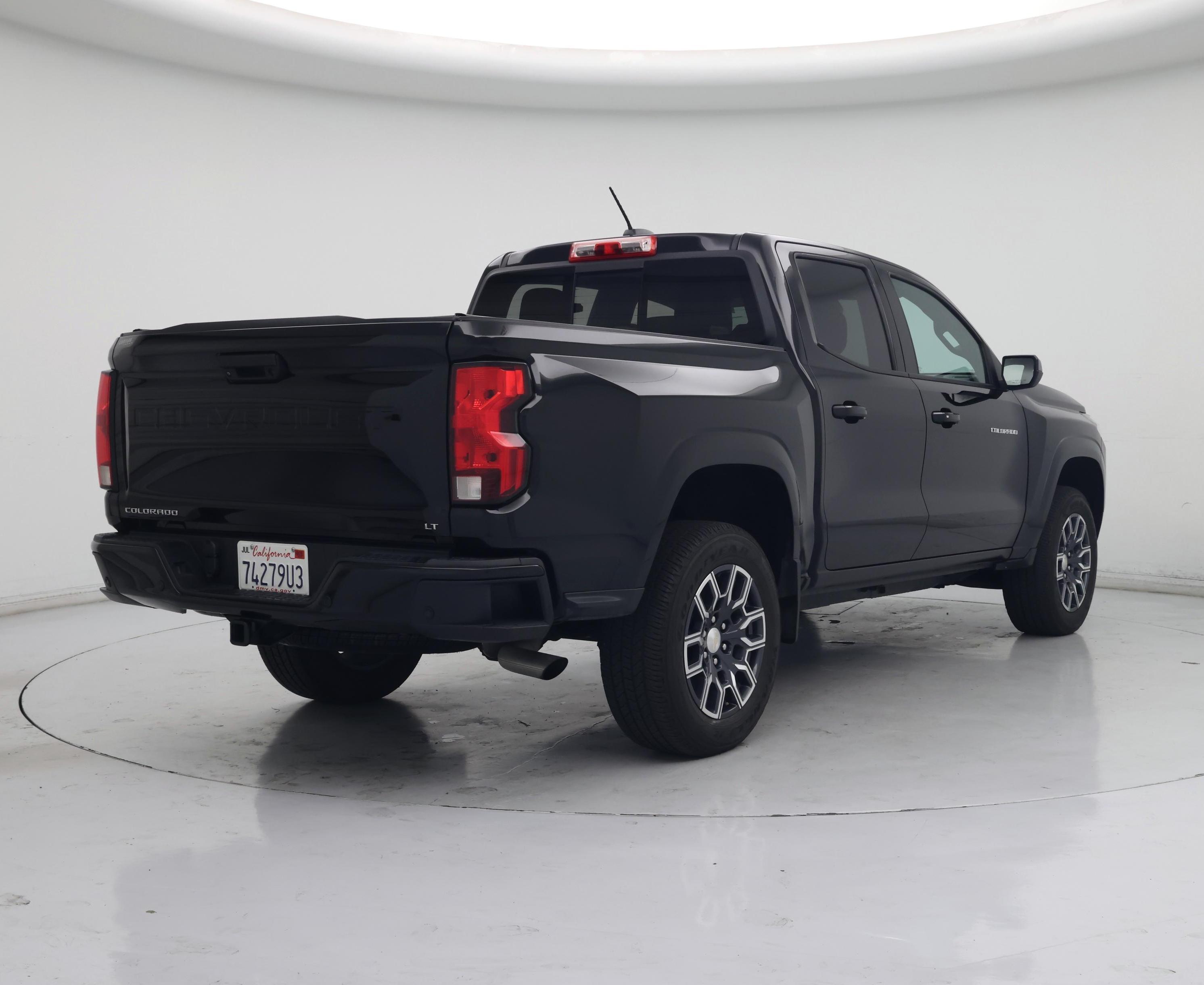 Thumbnail: 2023 Chevrolet Colorado - 8