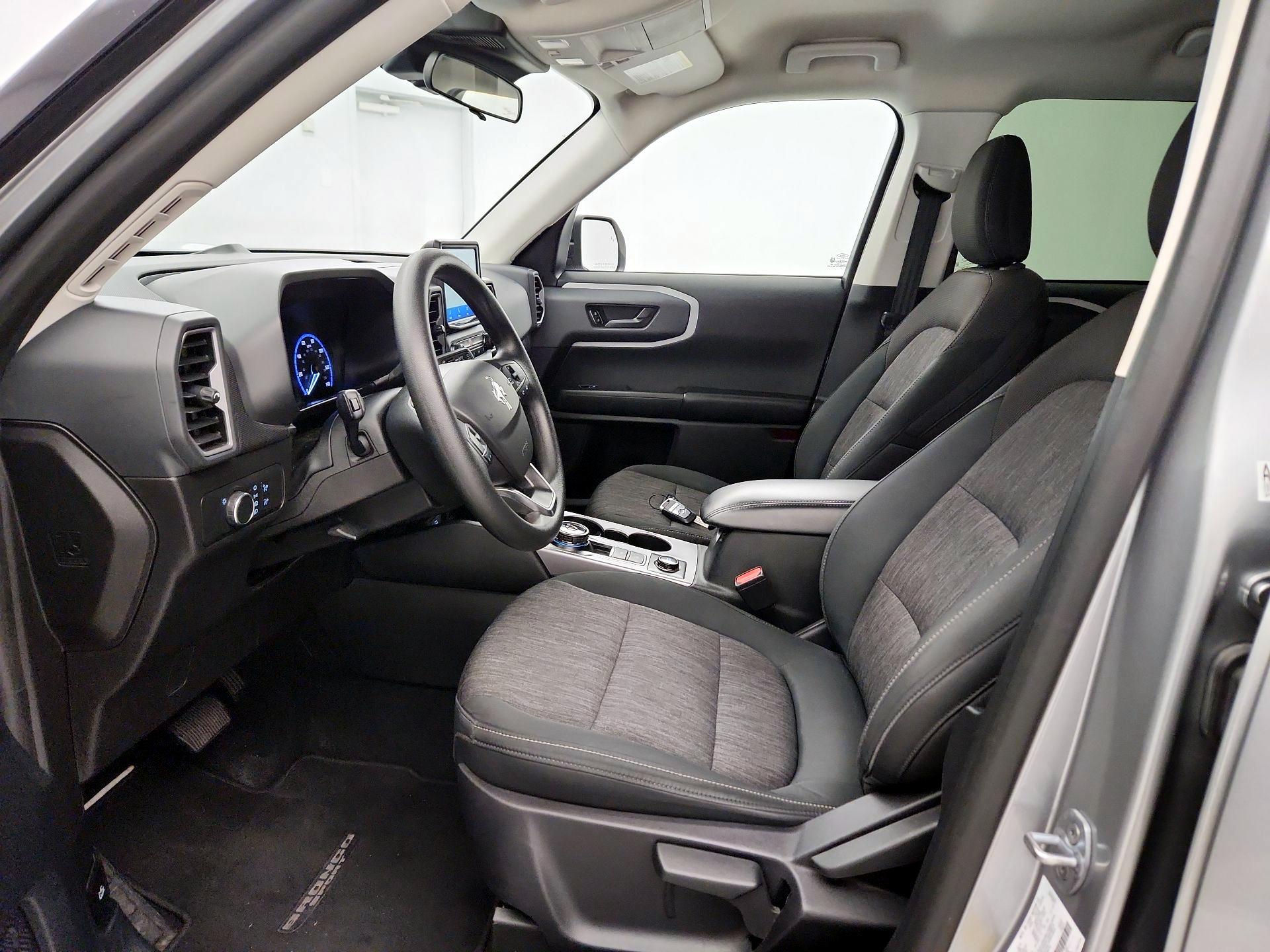 Thumbnail: 2022 Ford Bronco Sport - 11