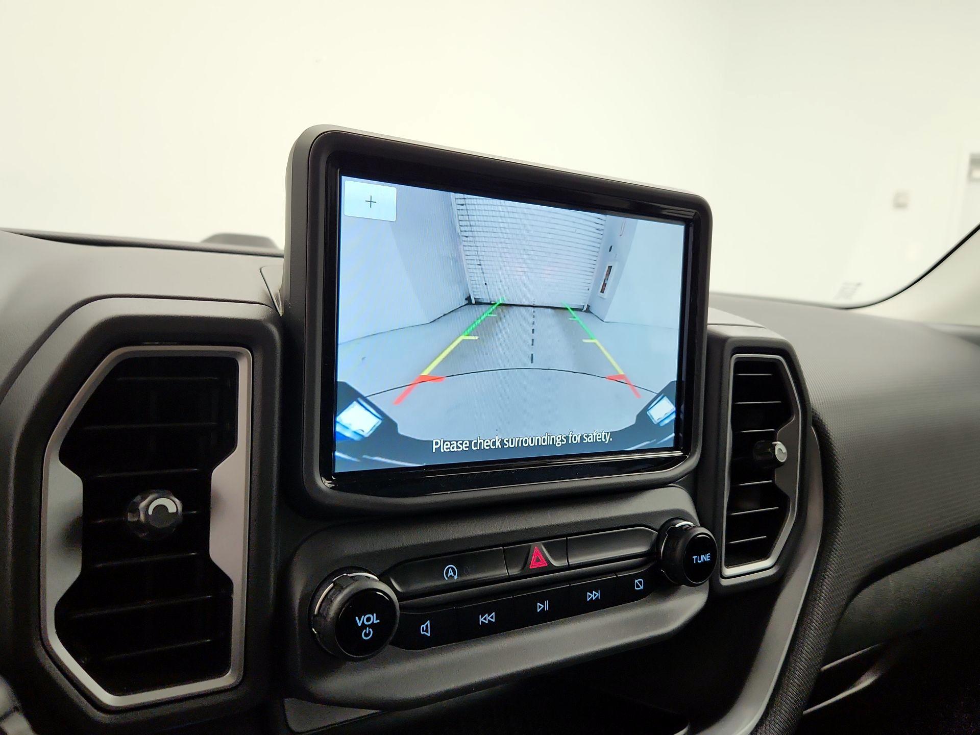 Thumbnail: 2022 Ford Bronco Sport - 14