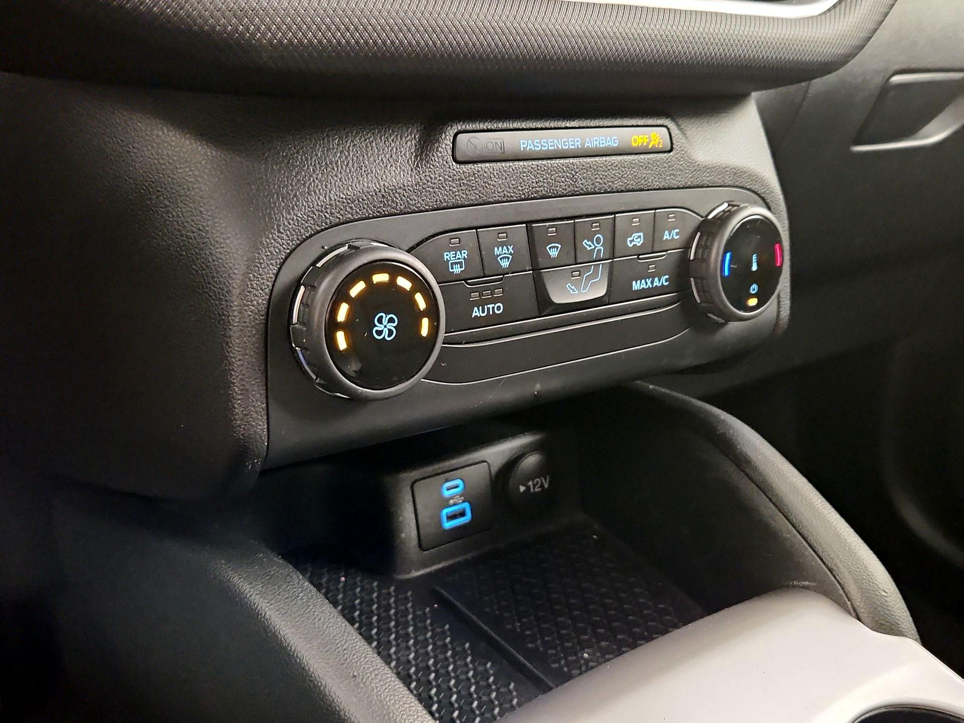 Thumbnail: 2022 Ford Bronco Sport - 16