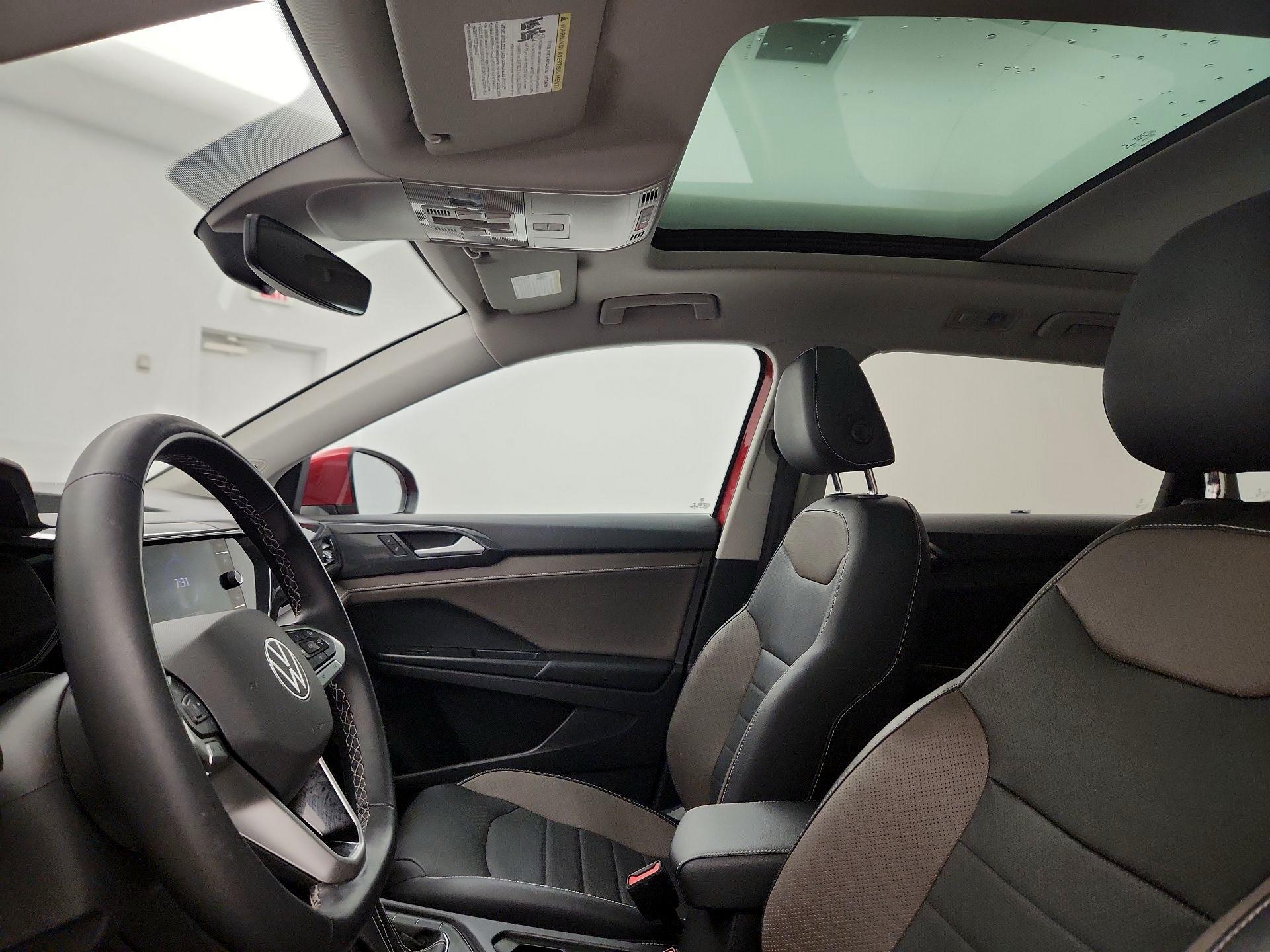 Thumbnail: 2022 Volkswagen Taos - 19