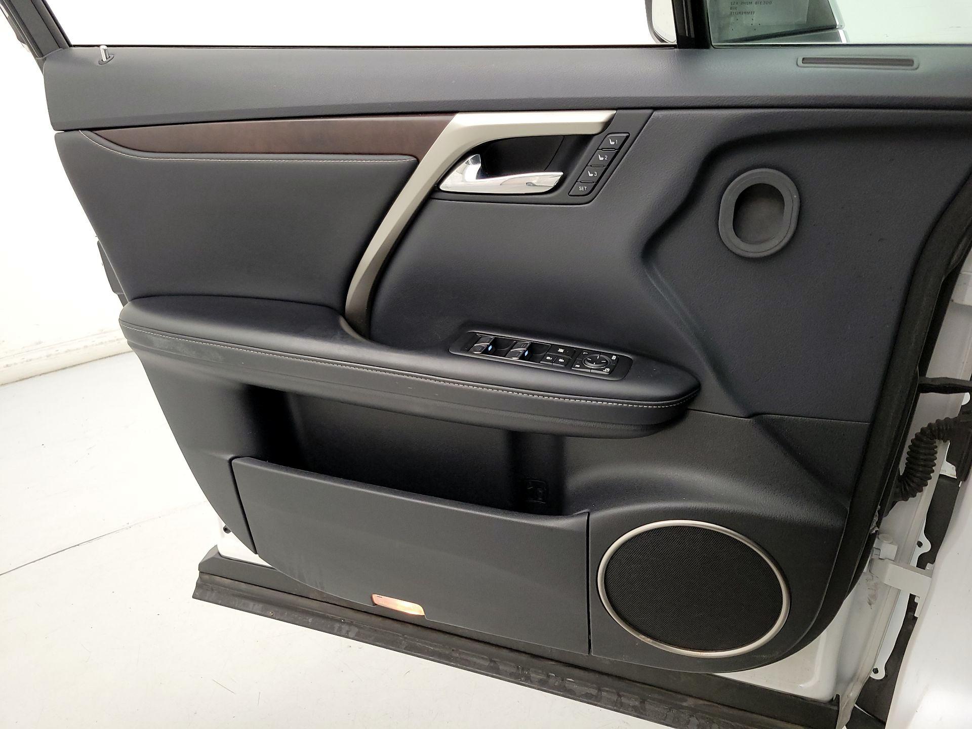 Thumbnail: 2020 Lexus RX - 12