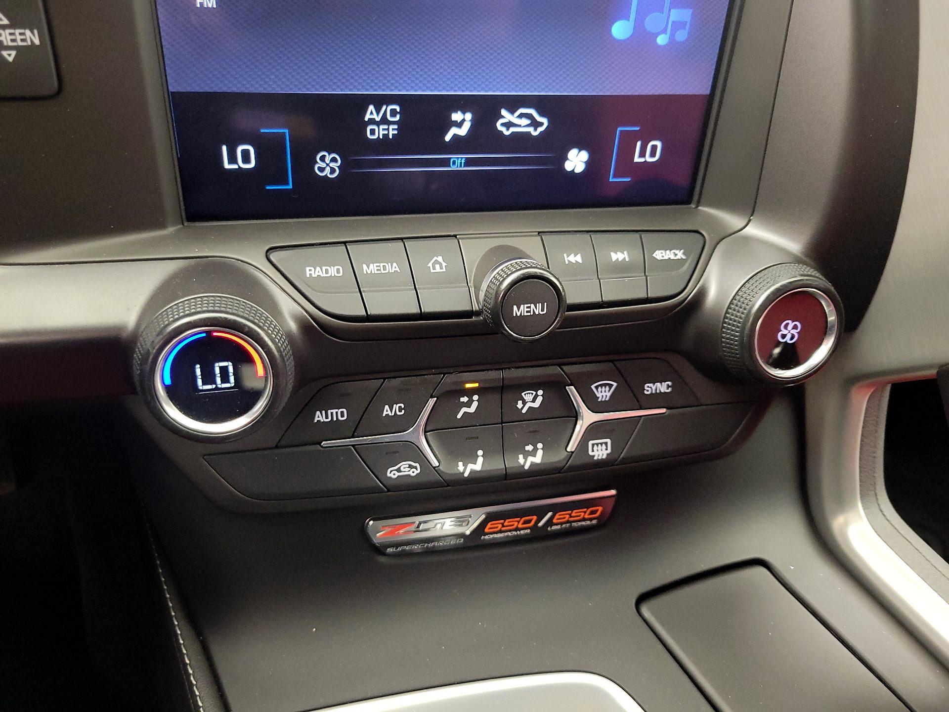 Thumbnail: 2017 Chevrolet Corvette - 17