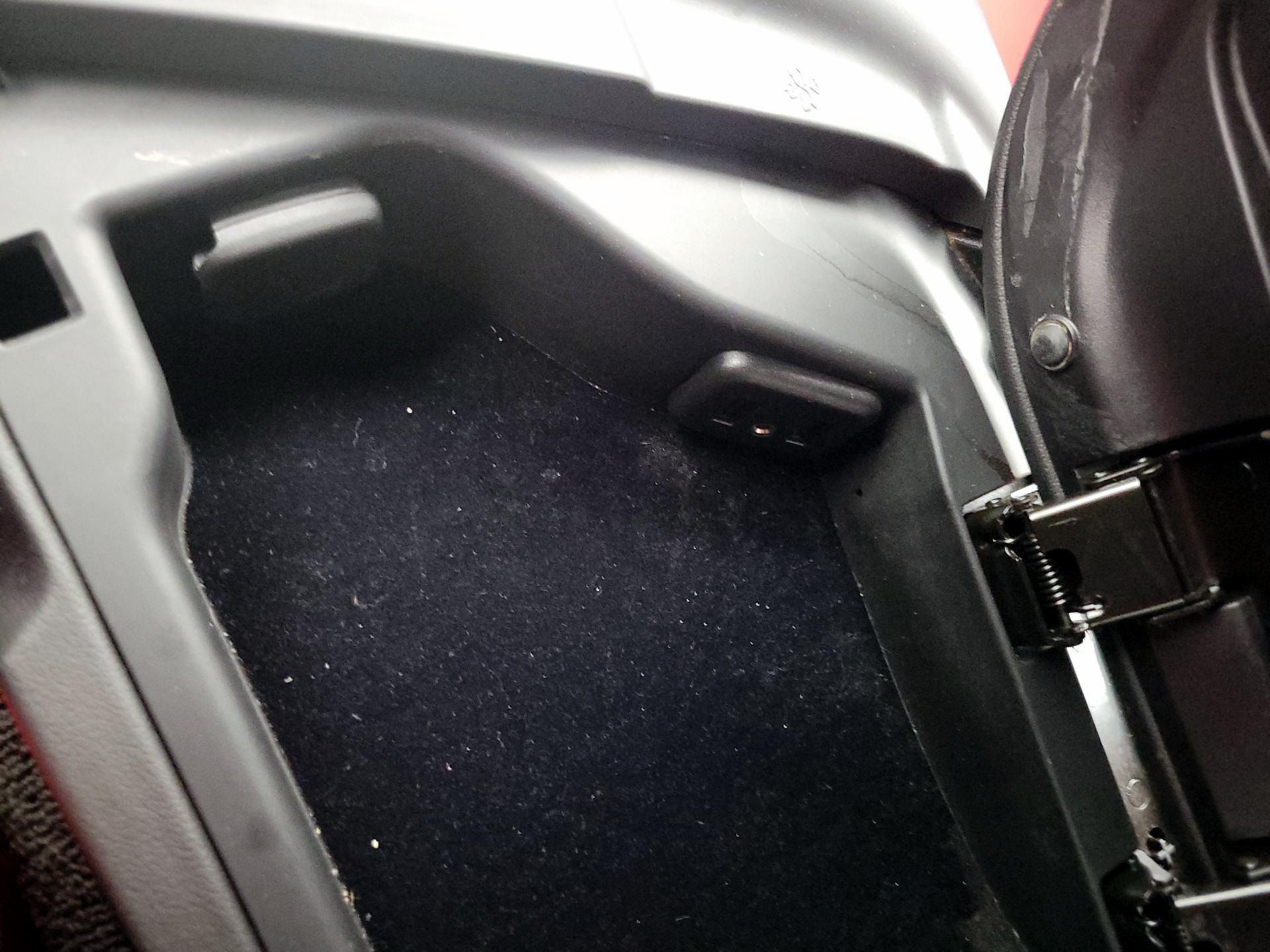 Thumbnail: 2017 Chevrolet Corvette - 19