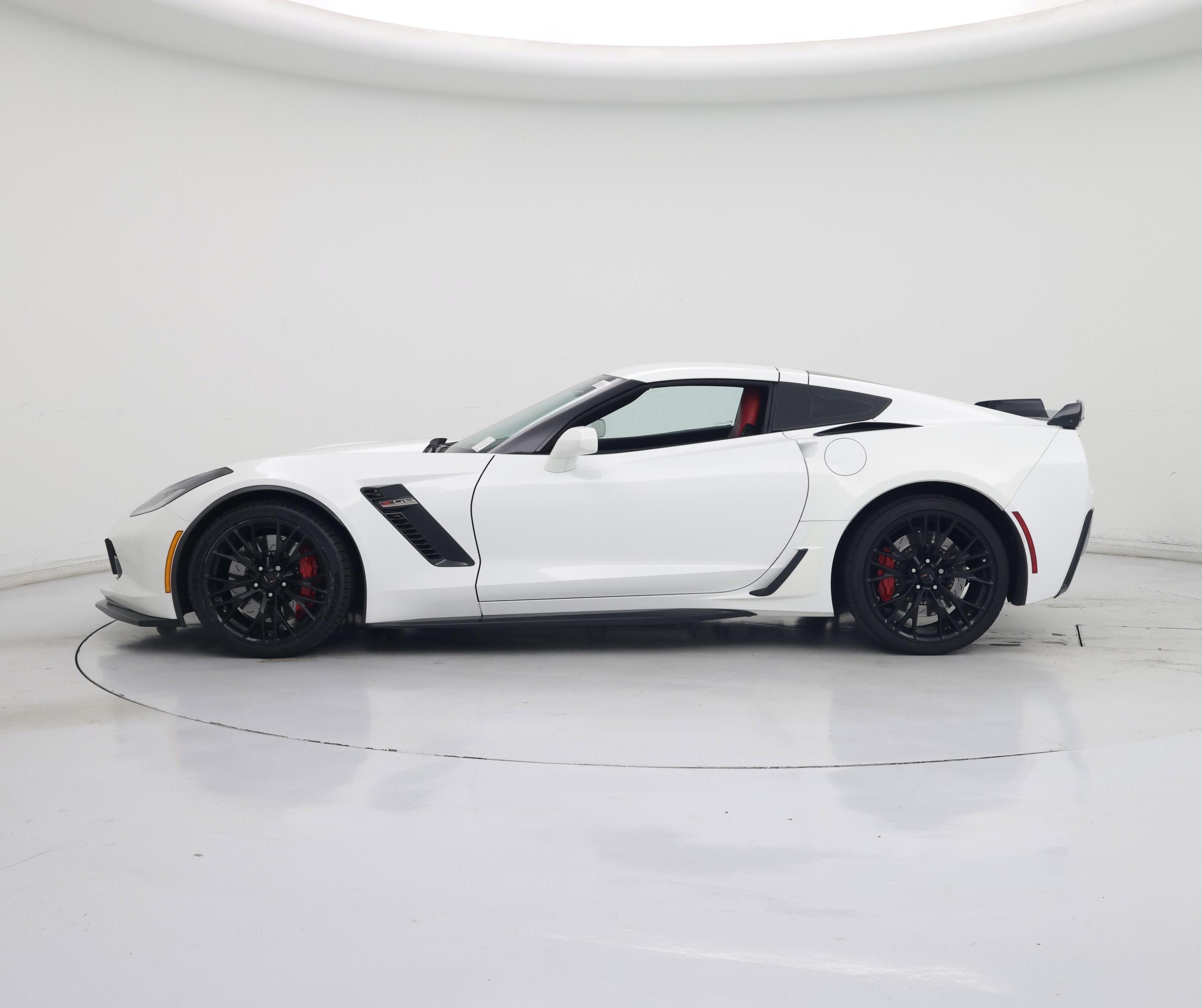 Thumbnail: 2017 Chevrolet Corvette - 3