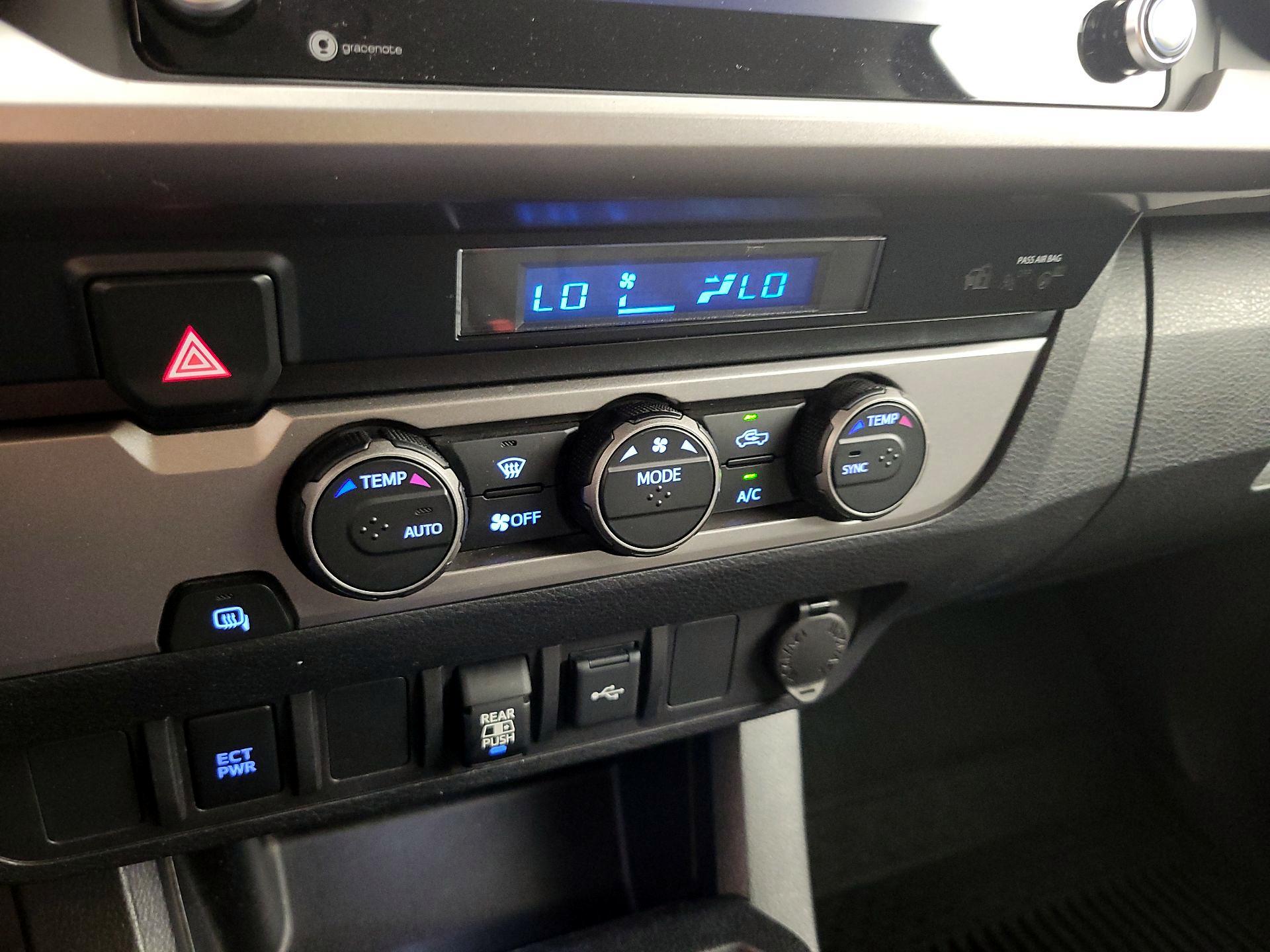 Thumbnail: 2021 Toyota Tacoma - 16