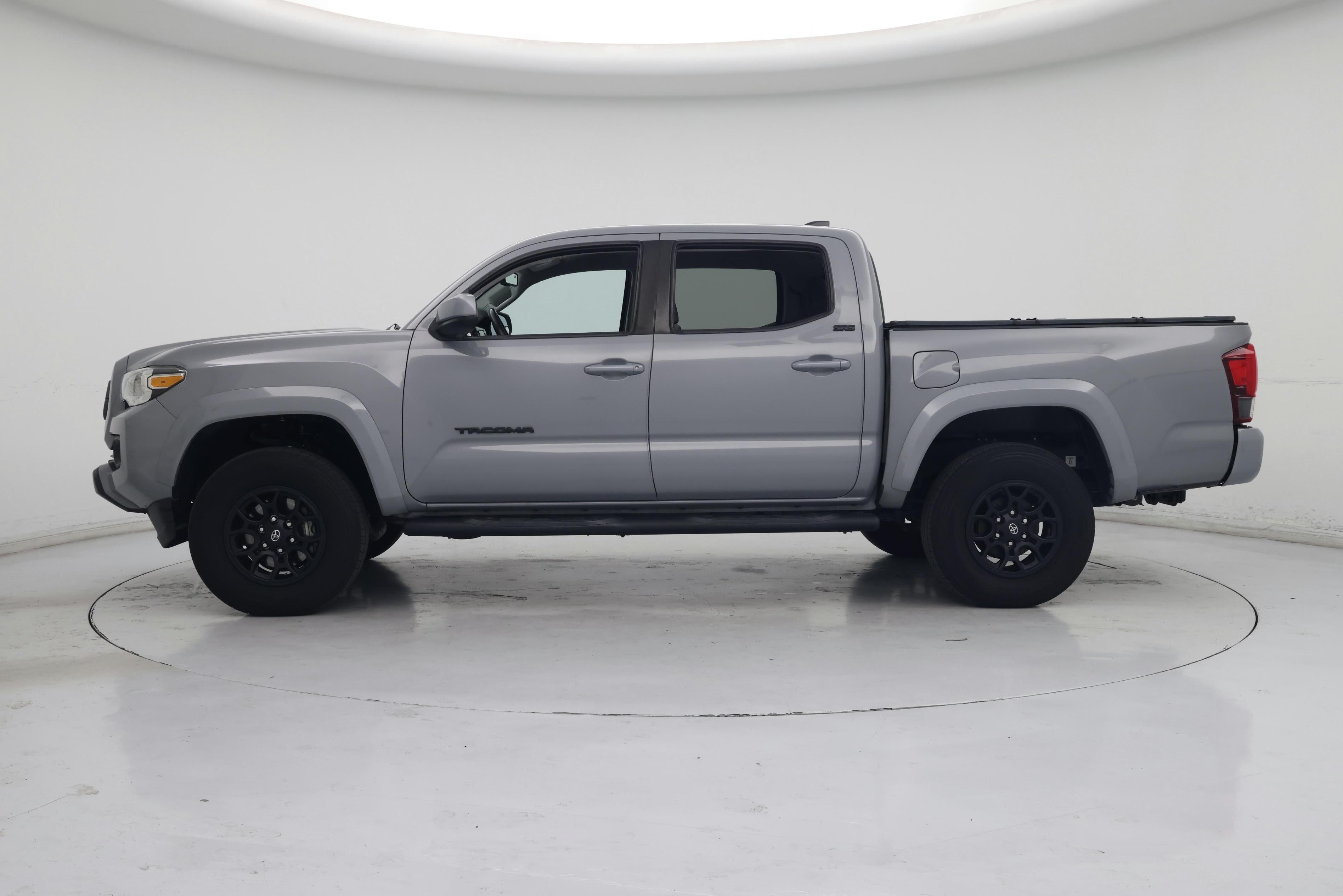 Thumbnail: 2021 Toyota Tacoma - 3