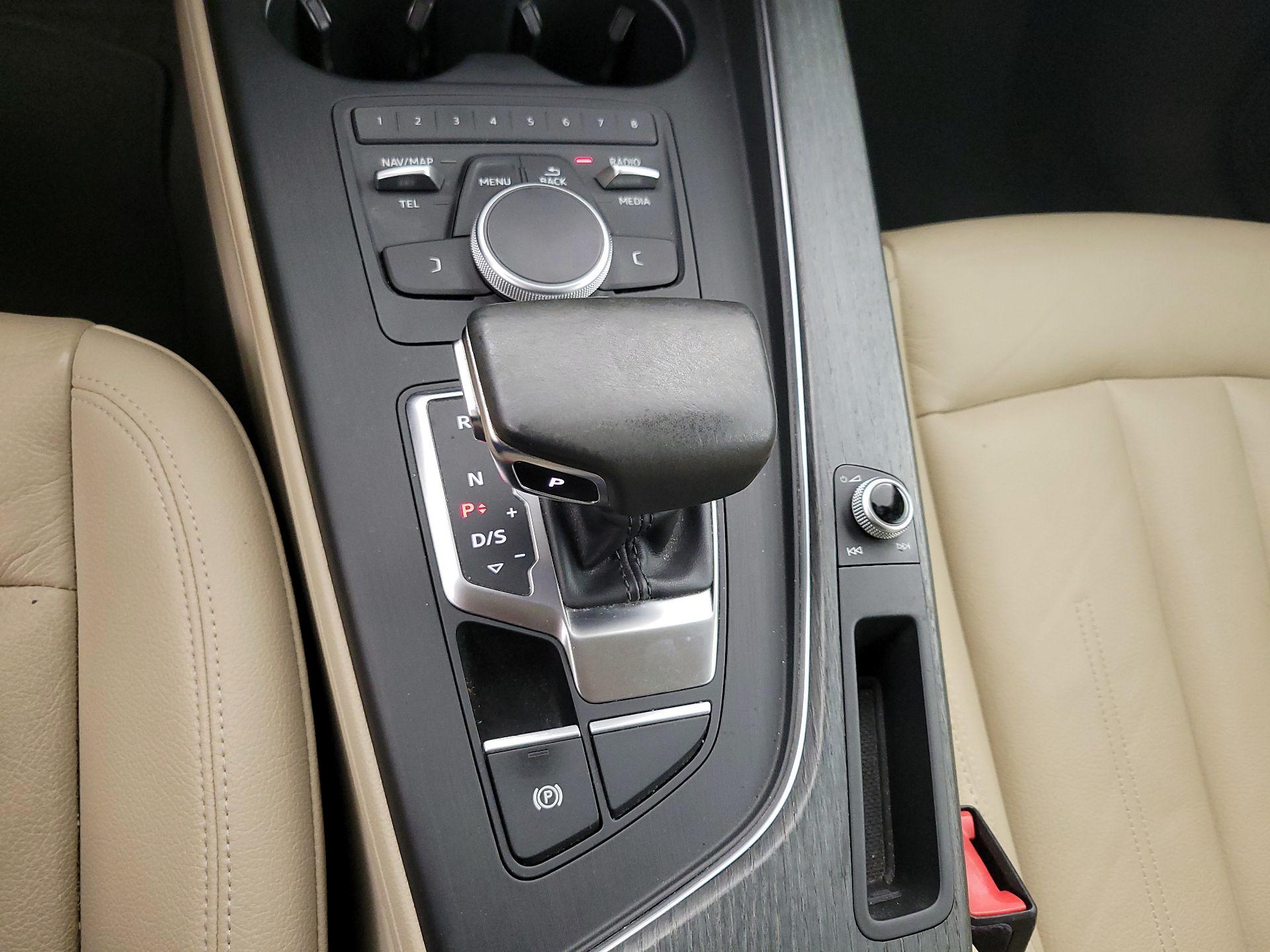 Thumbnail: 2018 Audi A4 - 17