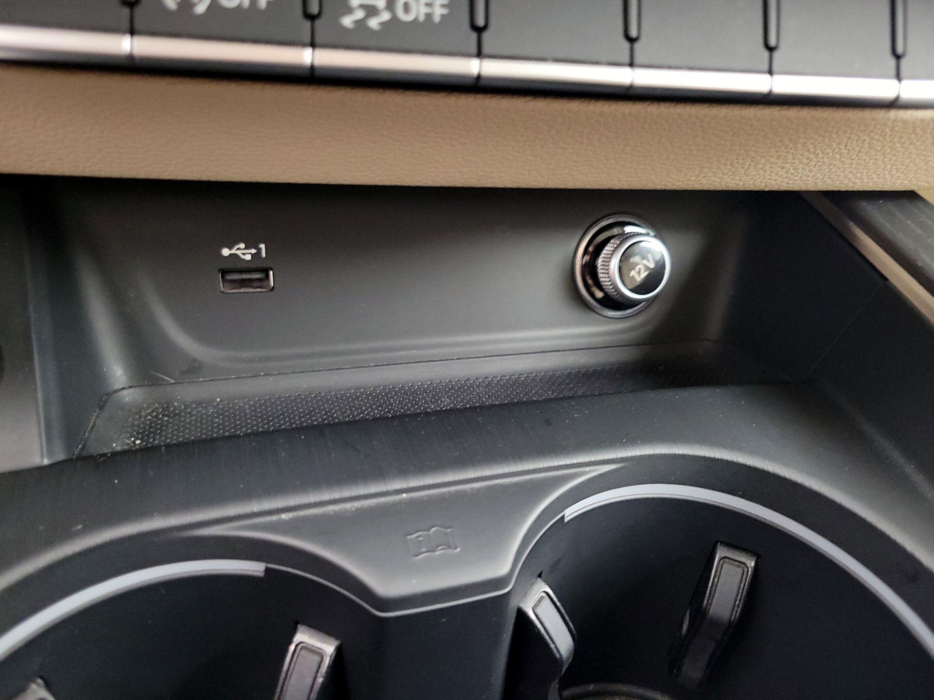 Thumbnail: 2018 Audi A4 - 18