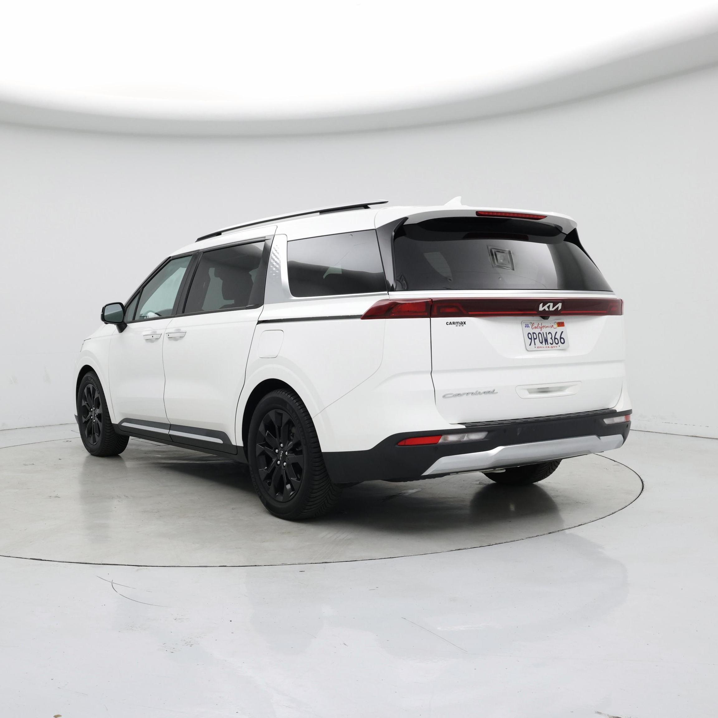 Thumbnail: 2022 Kia Carnival - 2