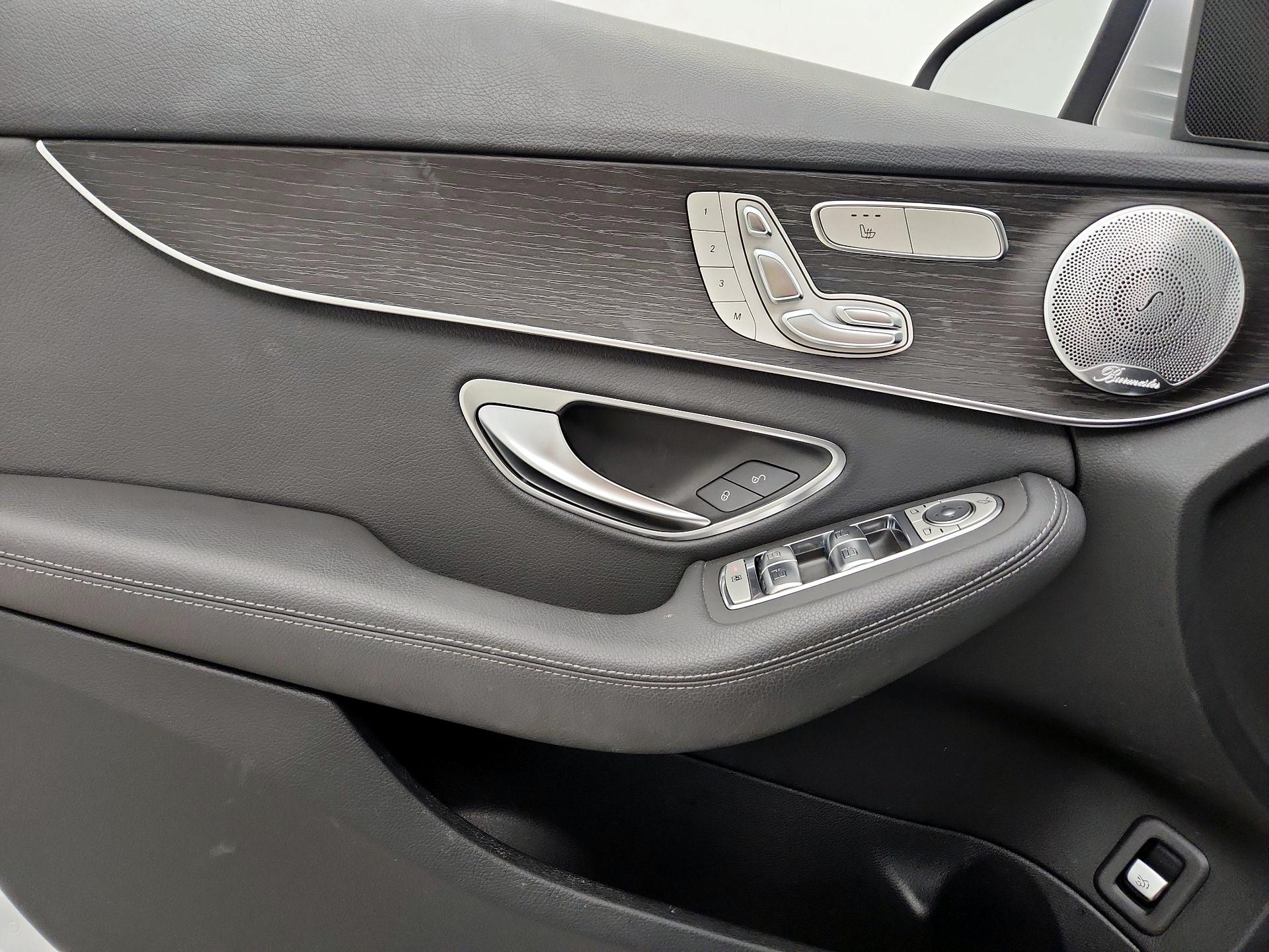 Thumbnail: 2021 Mercedes-Benz C-Class - 12