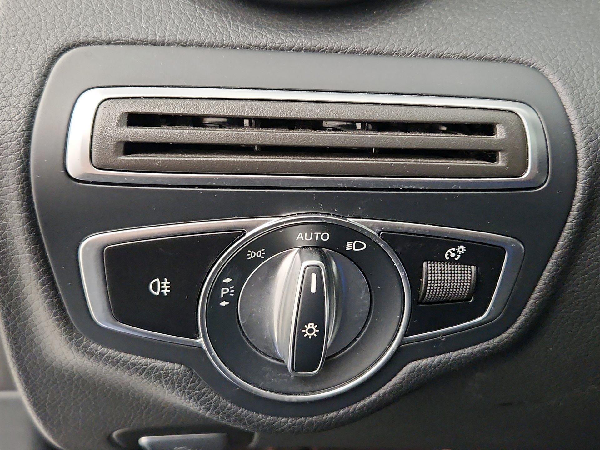 Thumbnail: 2021 Mercedes-Benz C-Class - 13