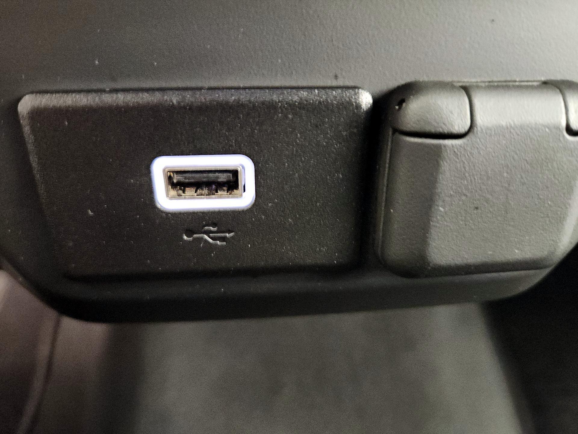 Thumbnail: 2020 Chevrolet Silverado 1500 - 18