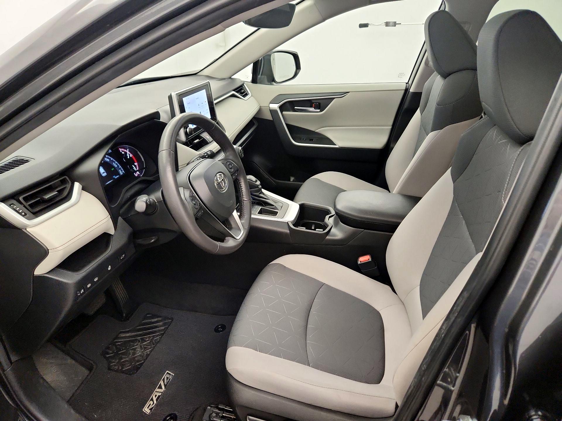 Thumbnail: 2023 Toyota RAV4 - 11