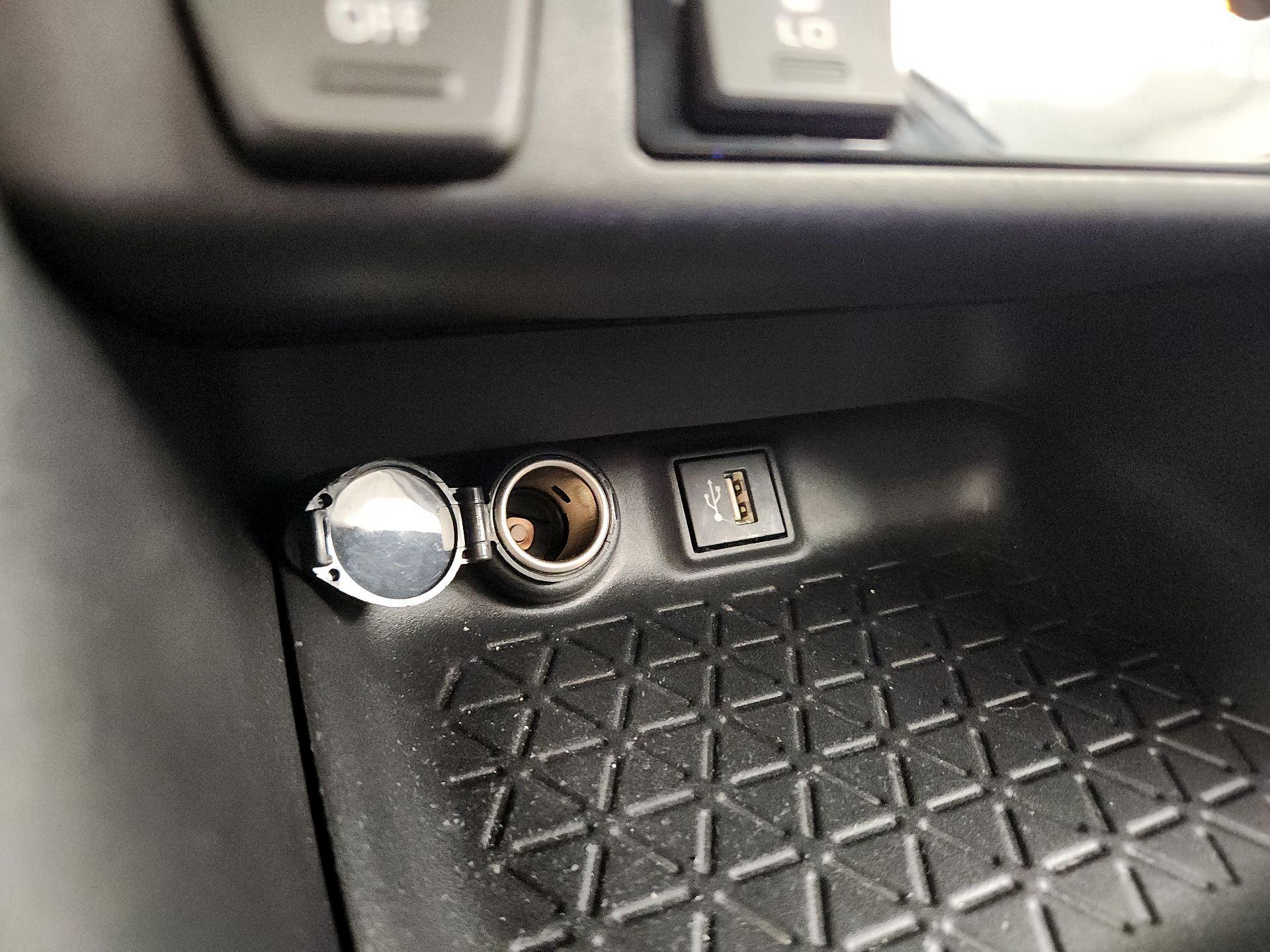 Thumbnail: 2023 Toyota RAV4 - 18