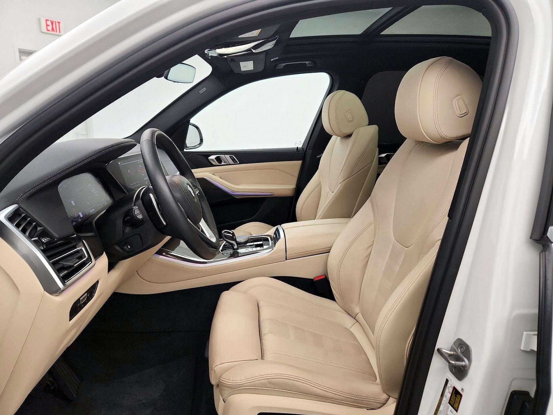 Thumbnail: 2022 BMW X5 - 11